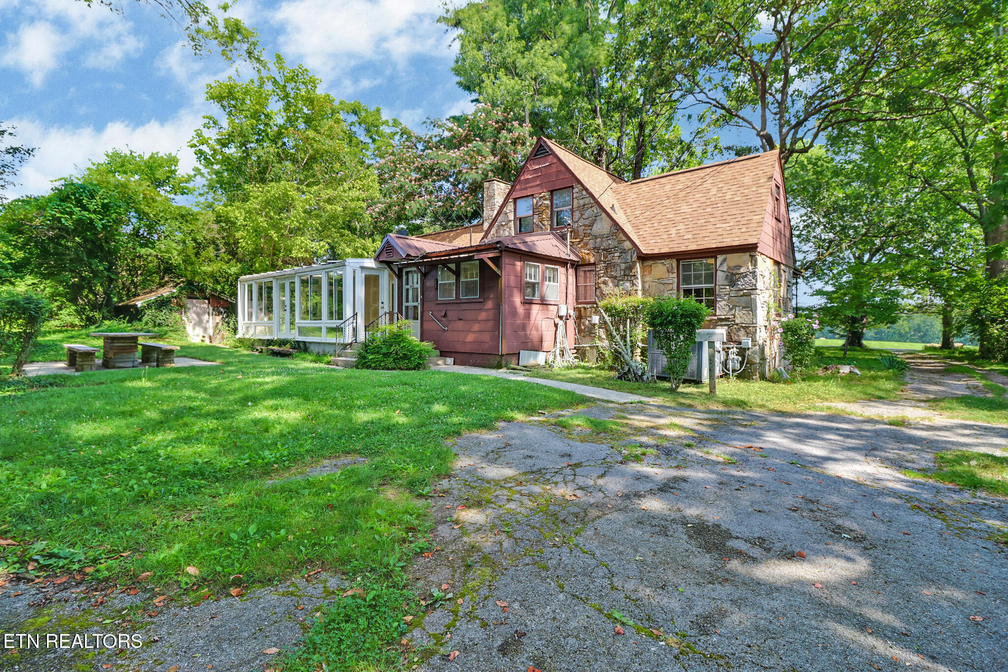 1230 Deep Draw Road Crossville TN 38555