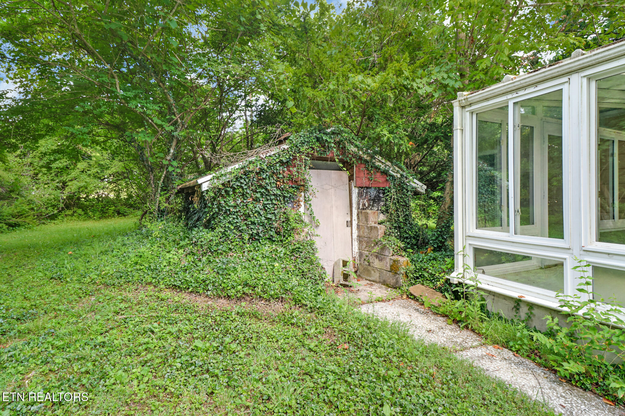 1230 Deep Draw Road Crossville TN 38555