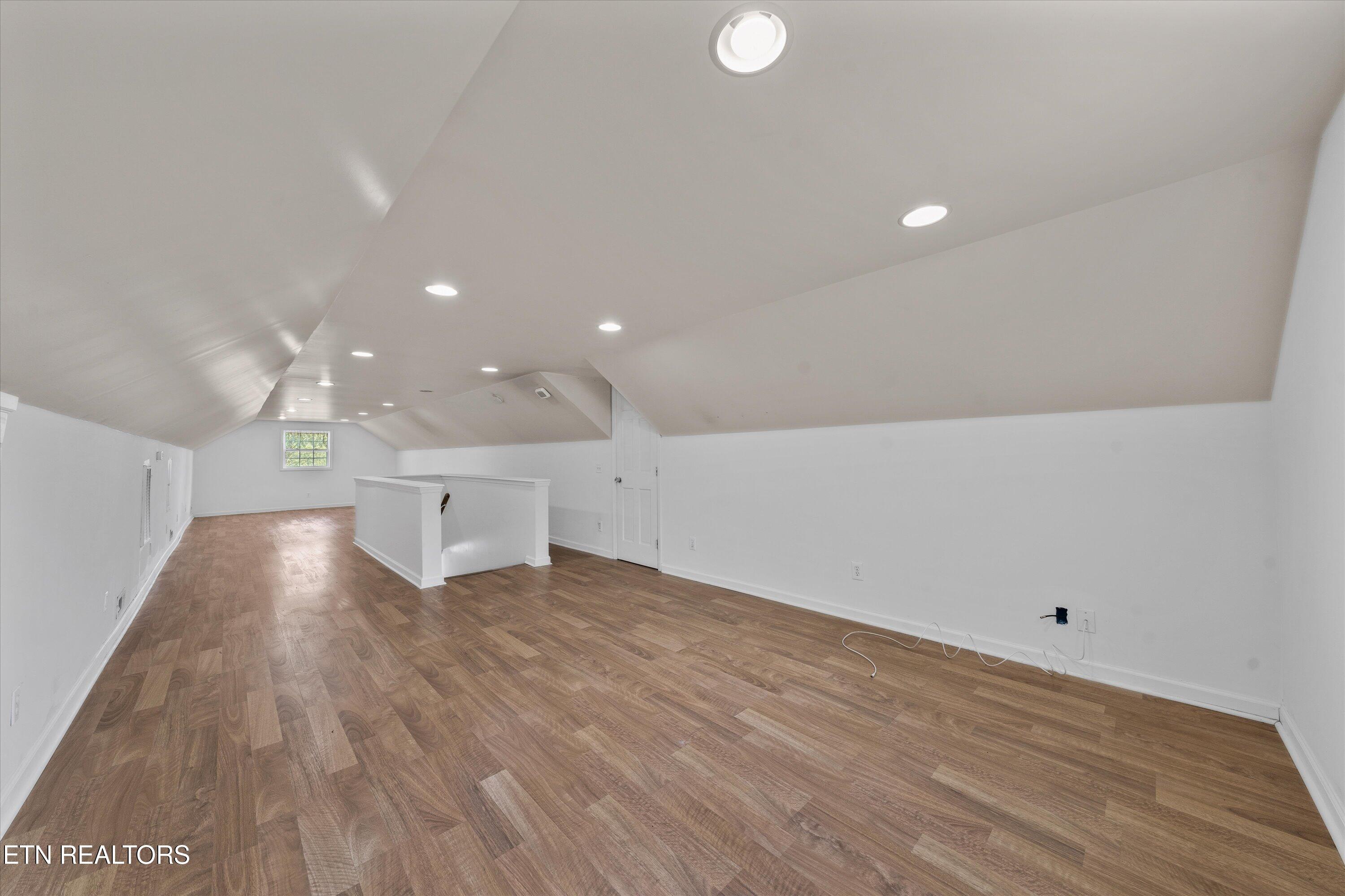 102 Chaloni Lane Loudon TN 37774