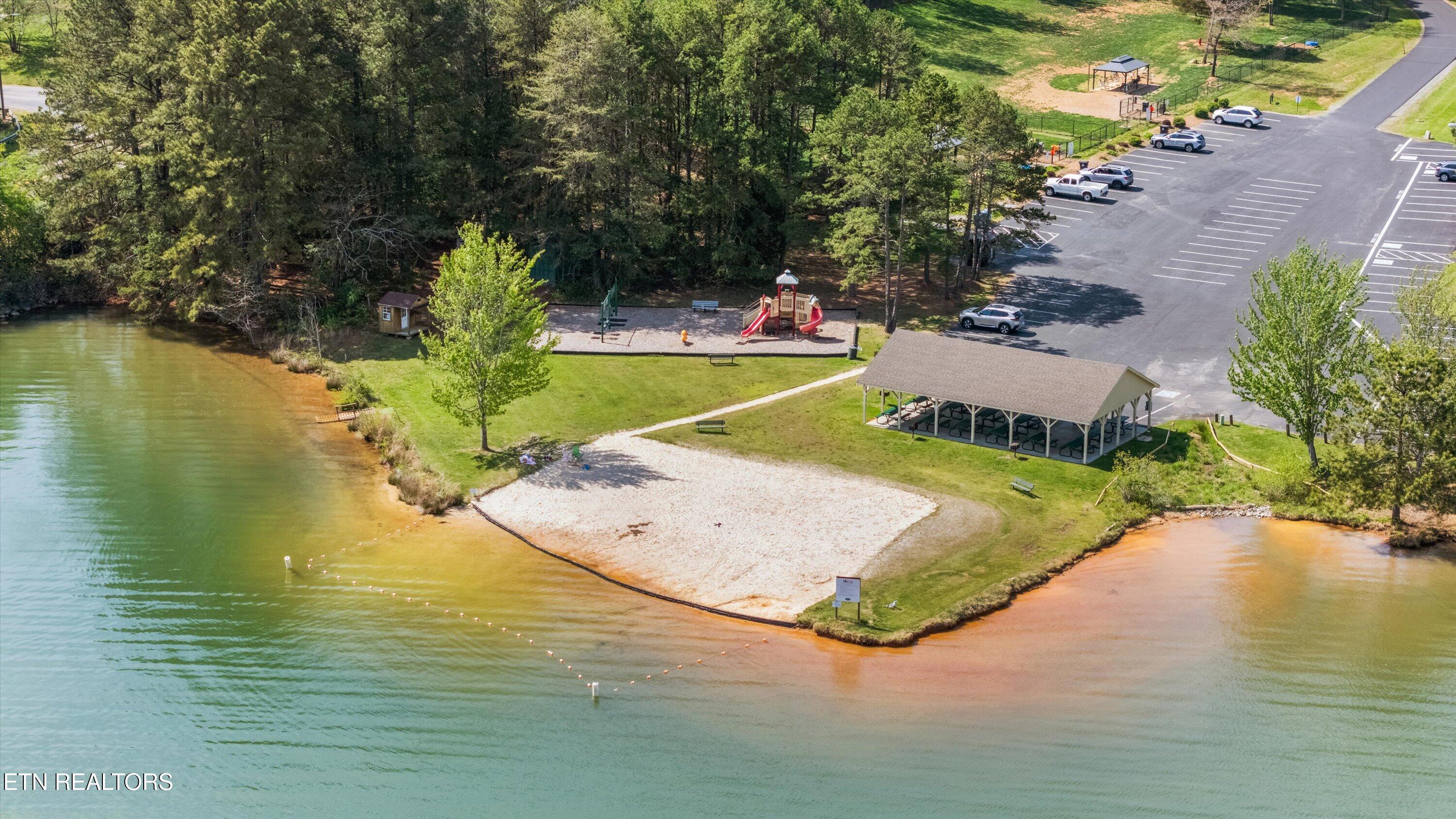 102 Chaloni Lane Loudon TN 37774