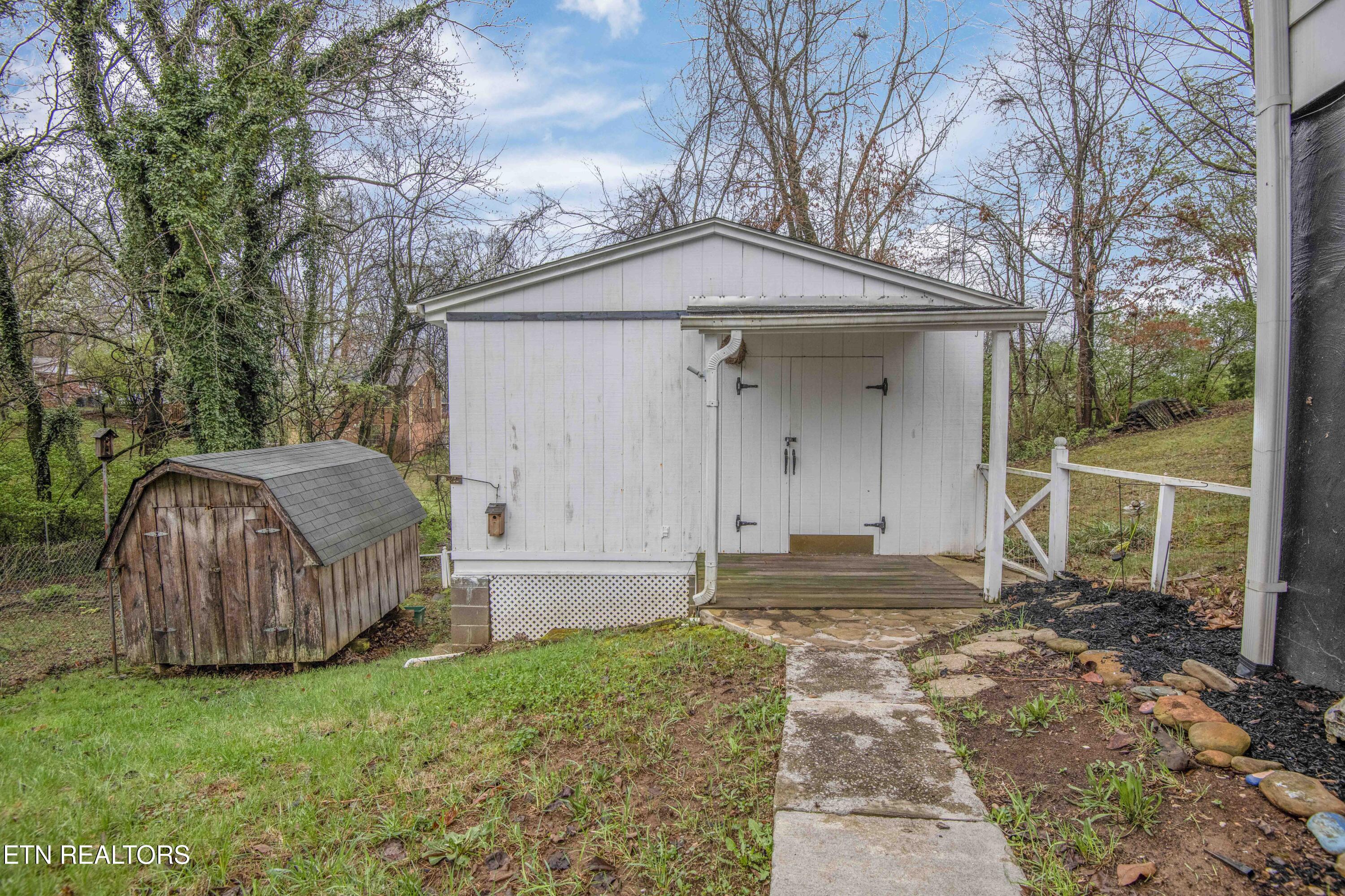 5814 Blossom Road Knoxville TN 37912