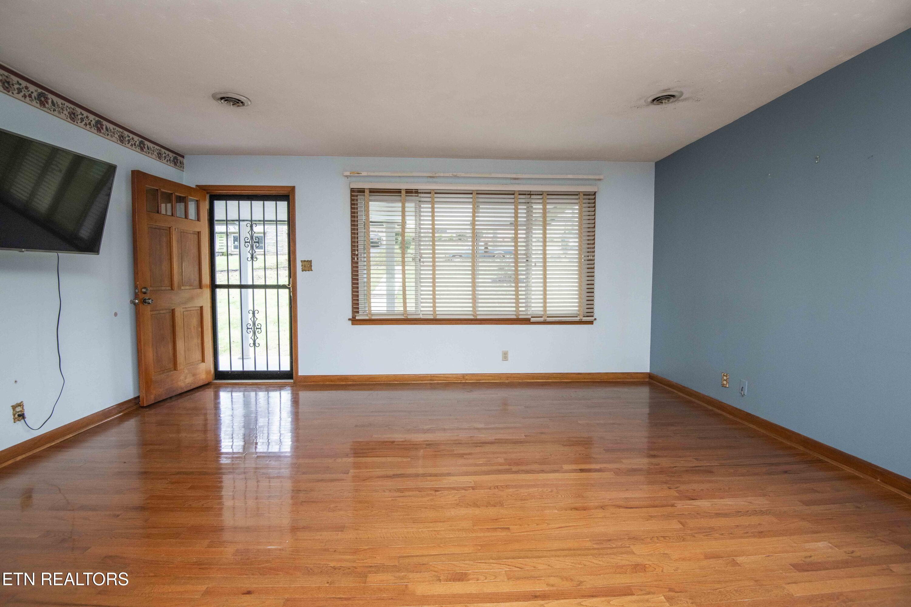 5814 Blossom Road Knoxville TN 37912