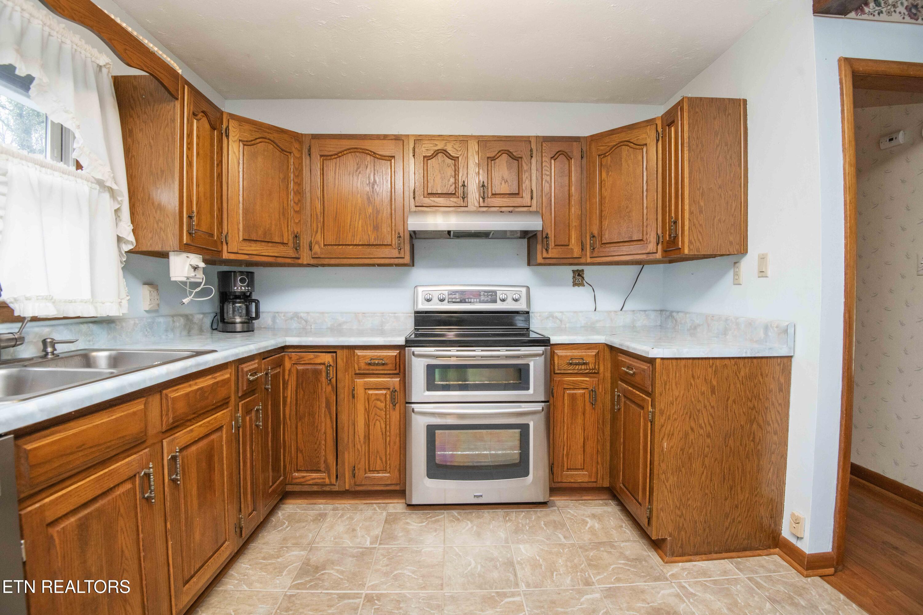 5814 Blossom Road Knoxville TN 37912