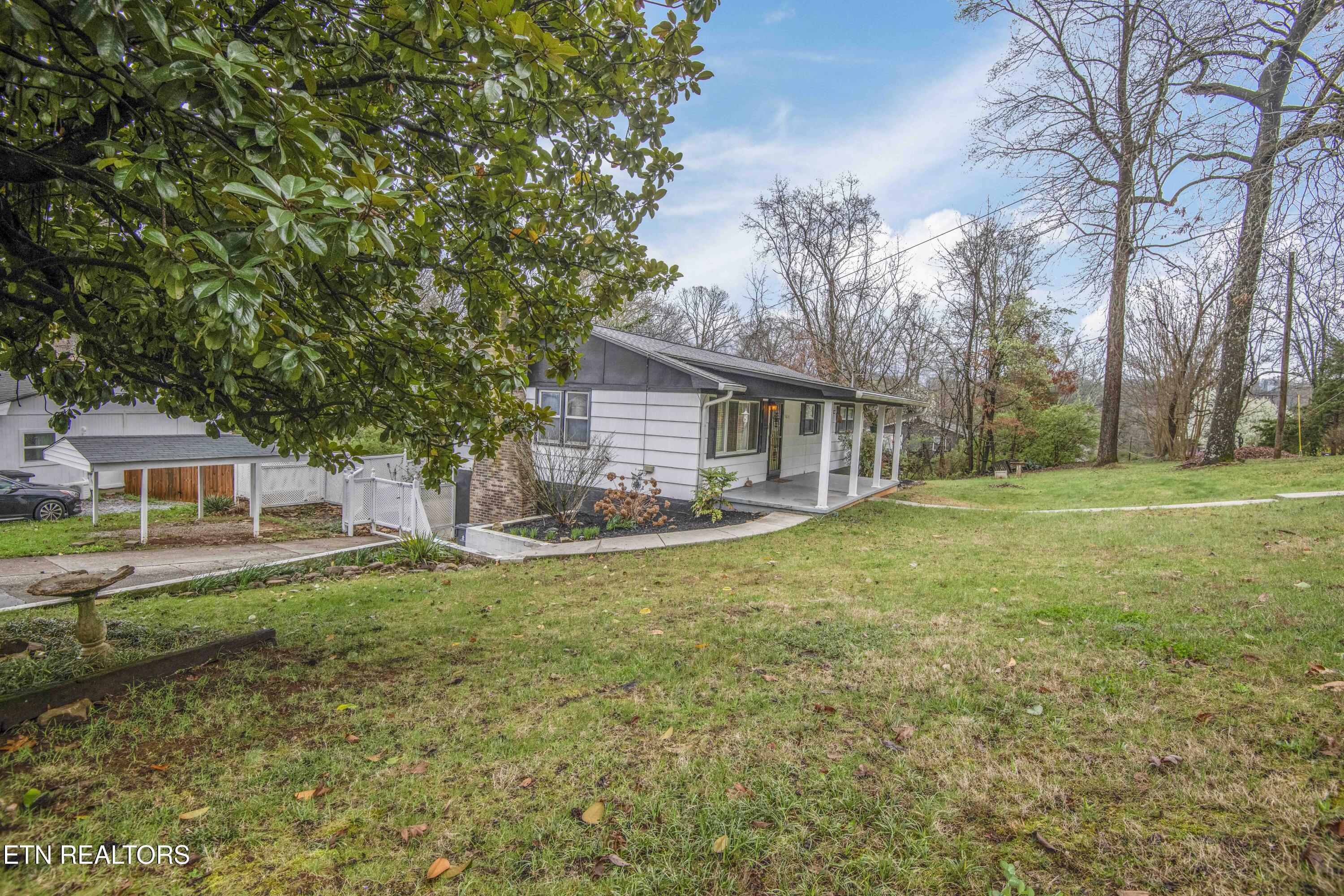 5814 Blossom Road Knoxville TN 37912