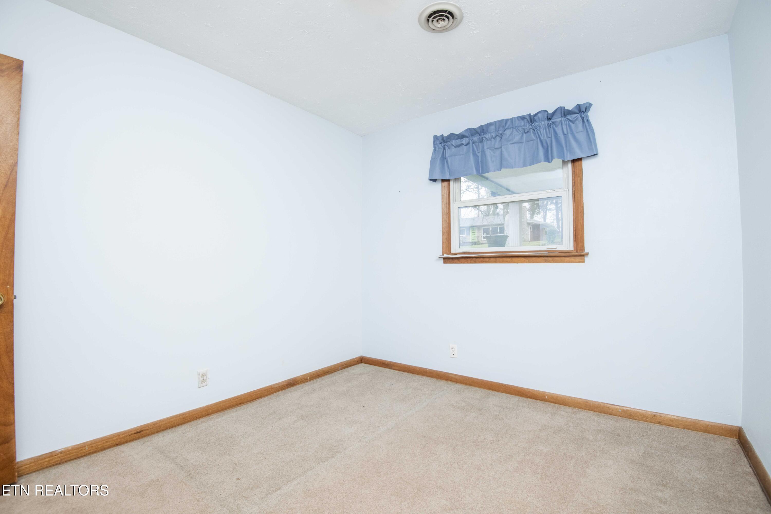 5814 Blossom Road Knoxville TN 37912