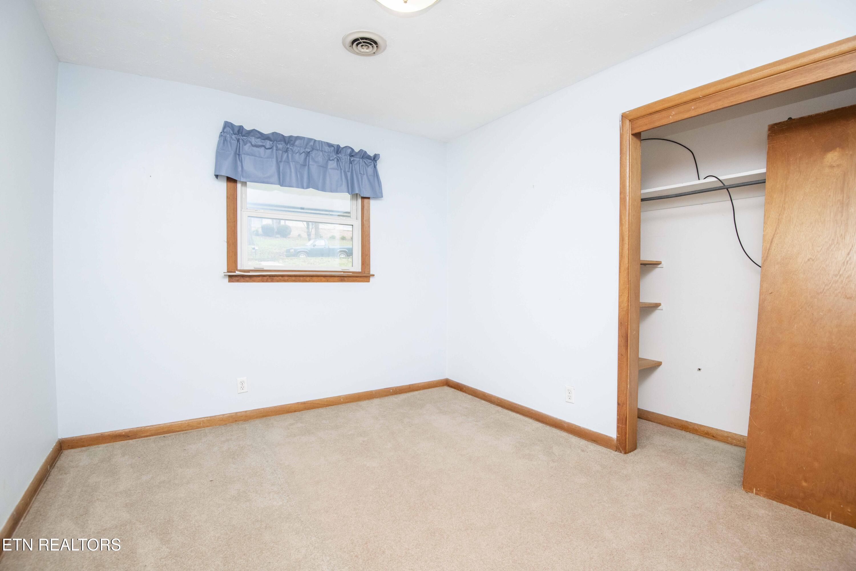 5814 Blossom Road Knoxville TN 37912