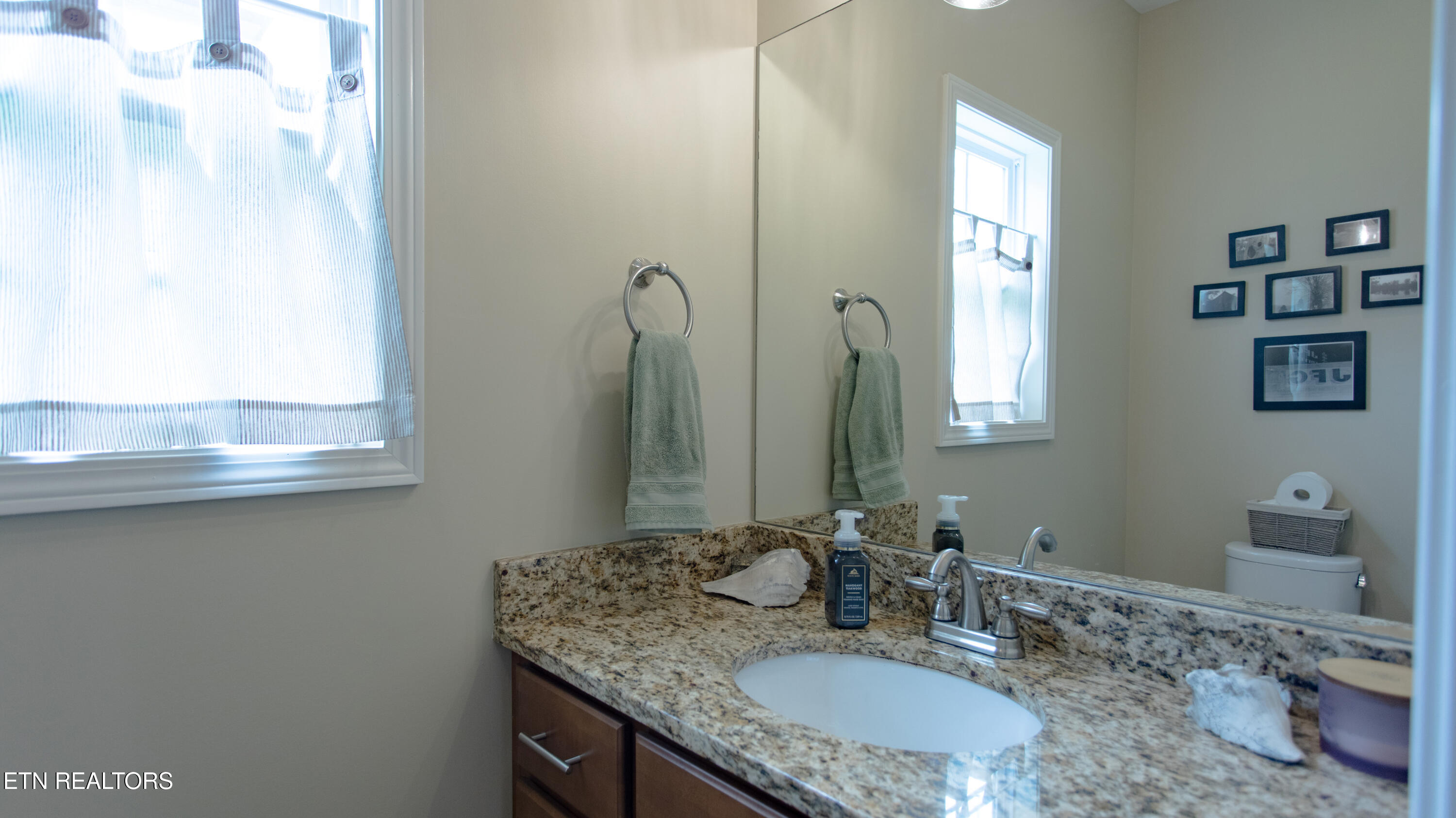 807 Willow Drive Maryville TN 37803