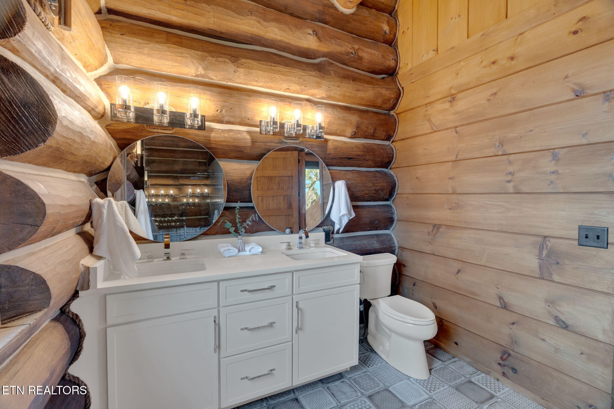 2715 Red Sky Drive Sevierville TN 37862