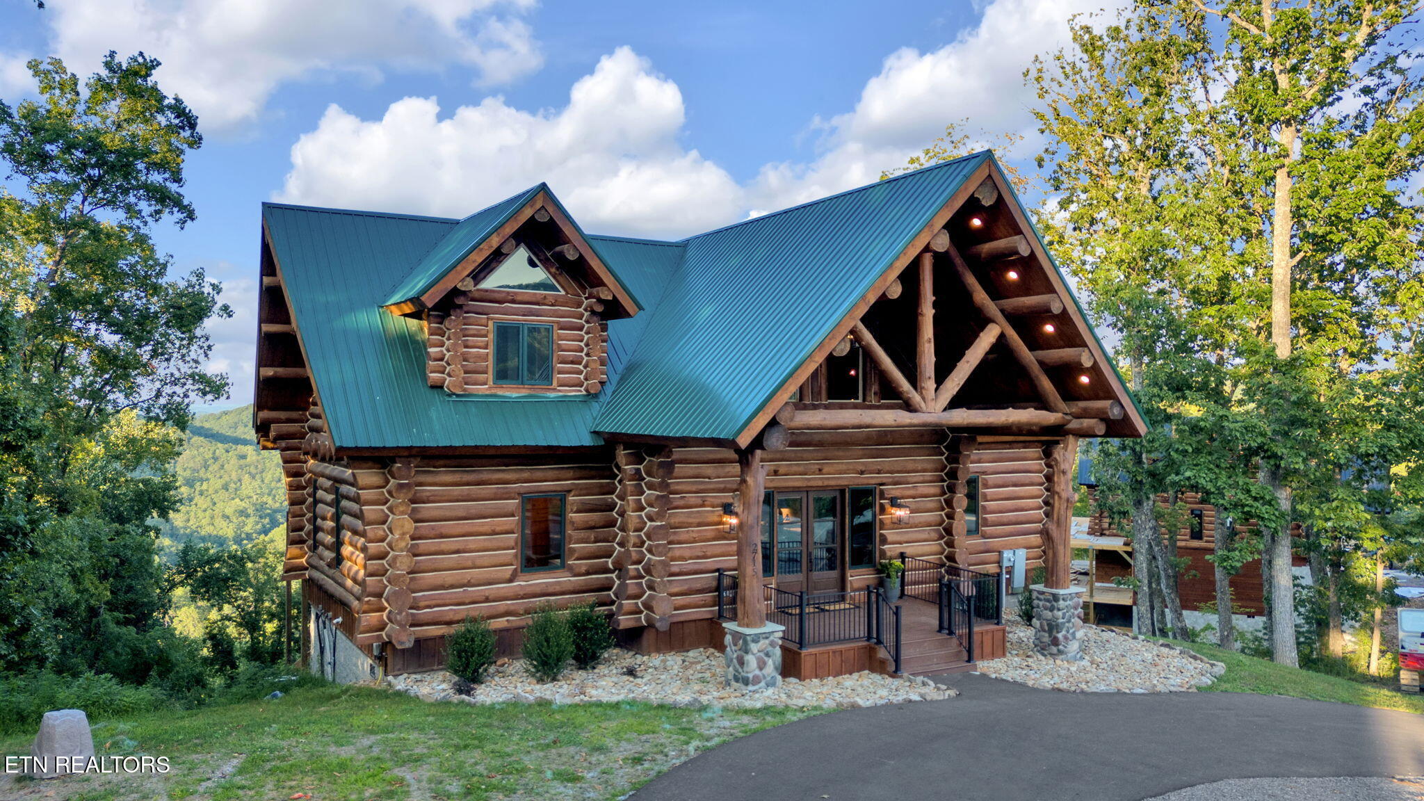 2715 Red Sky Drive Sevierville TN 37862
