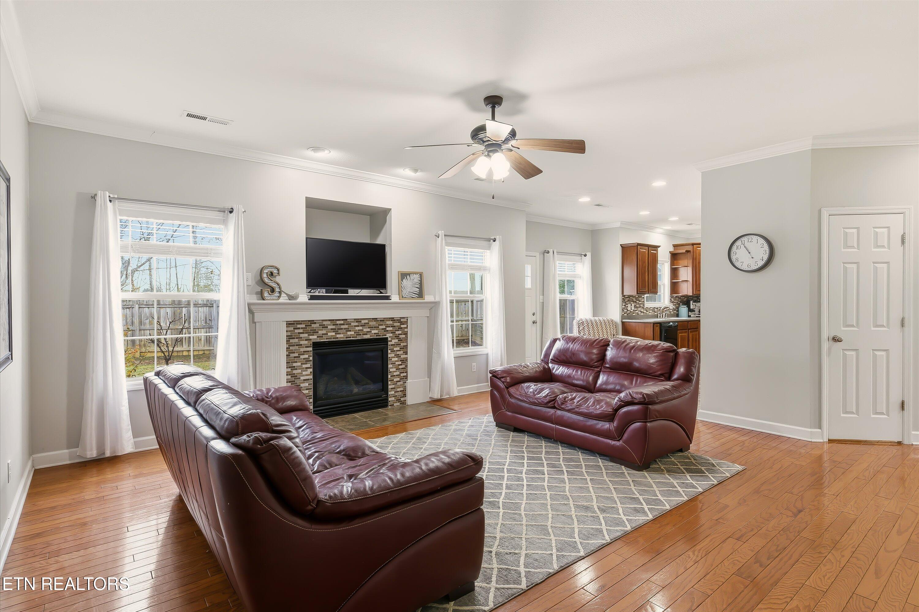 1636 Silver Oak Lane Lenoir City TN 37772