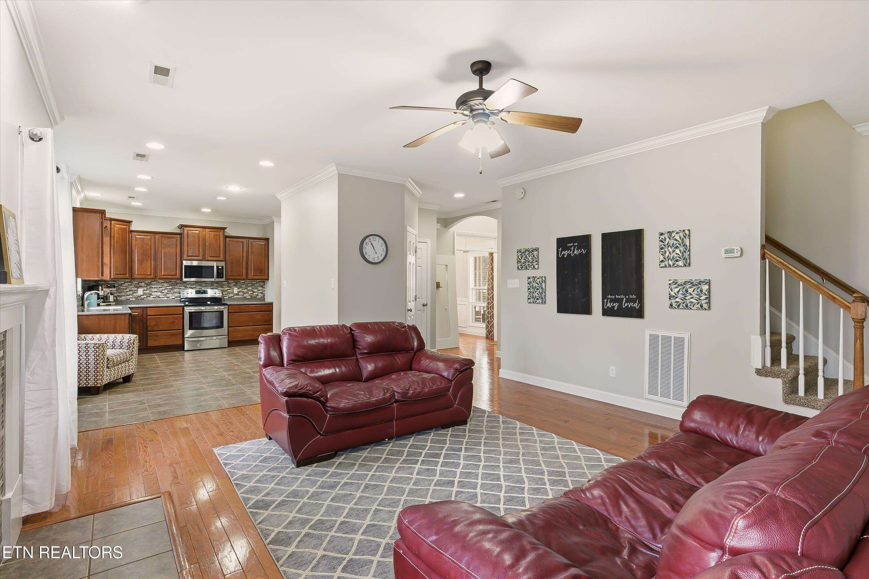 1636 Silver Oak Lane Lenoir City TN 37772