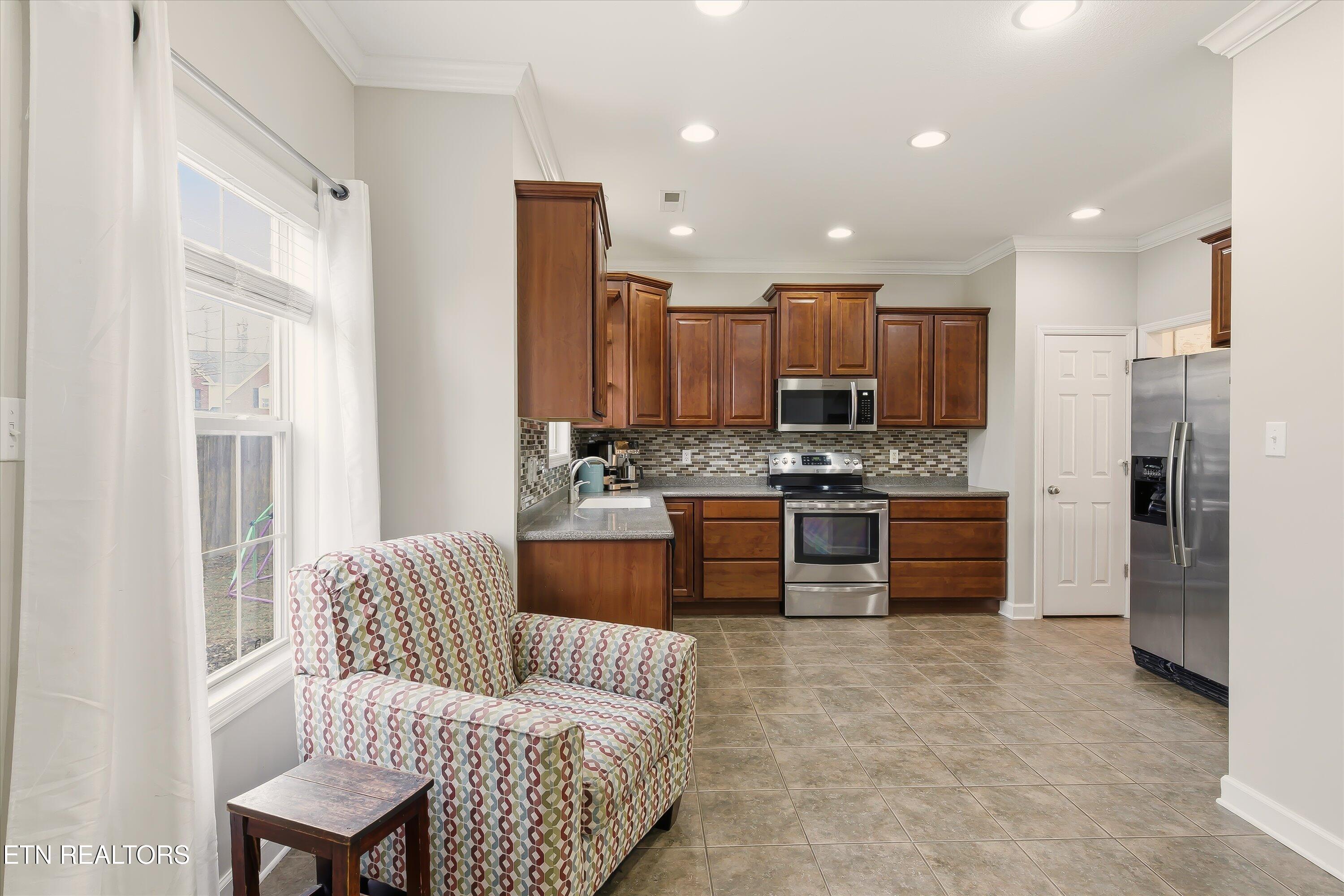 1636 Silver Oak Lane Lenoir City TN 37772