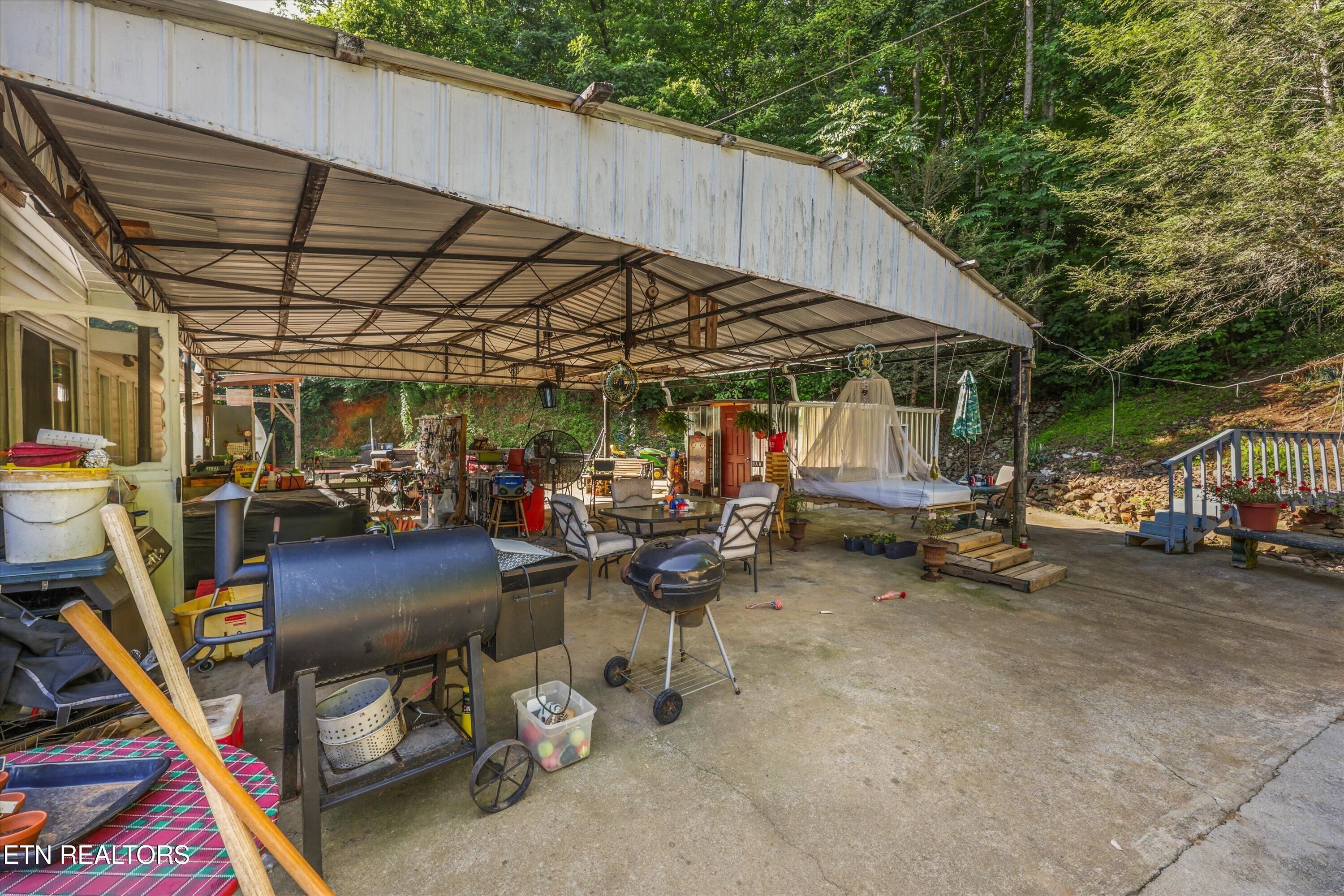 4532 E Lamar Alexander Parkway Walland TN 37886