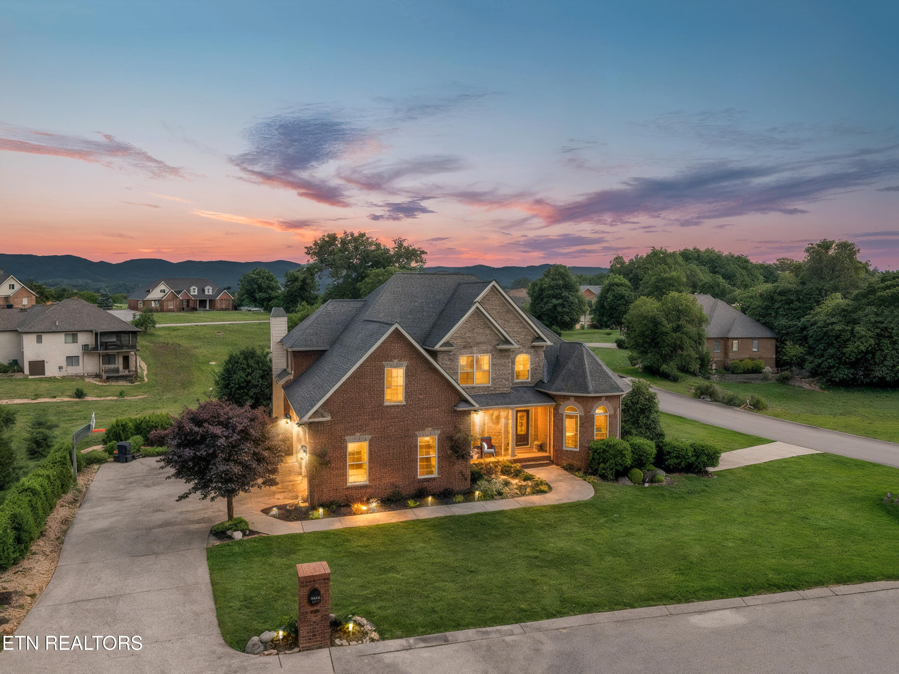 1301 Woodland Trace Maryville TN 37803