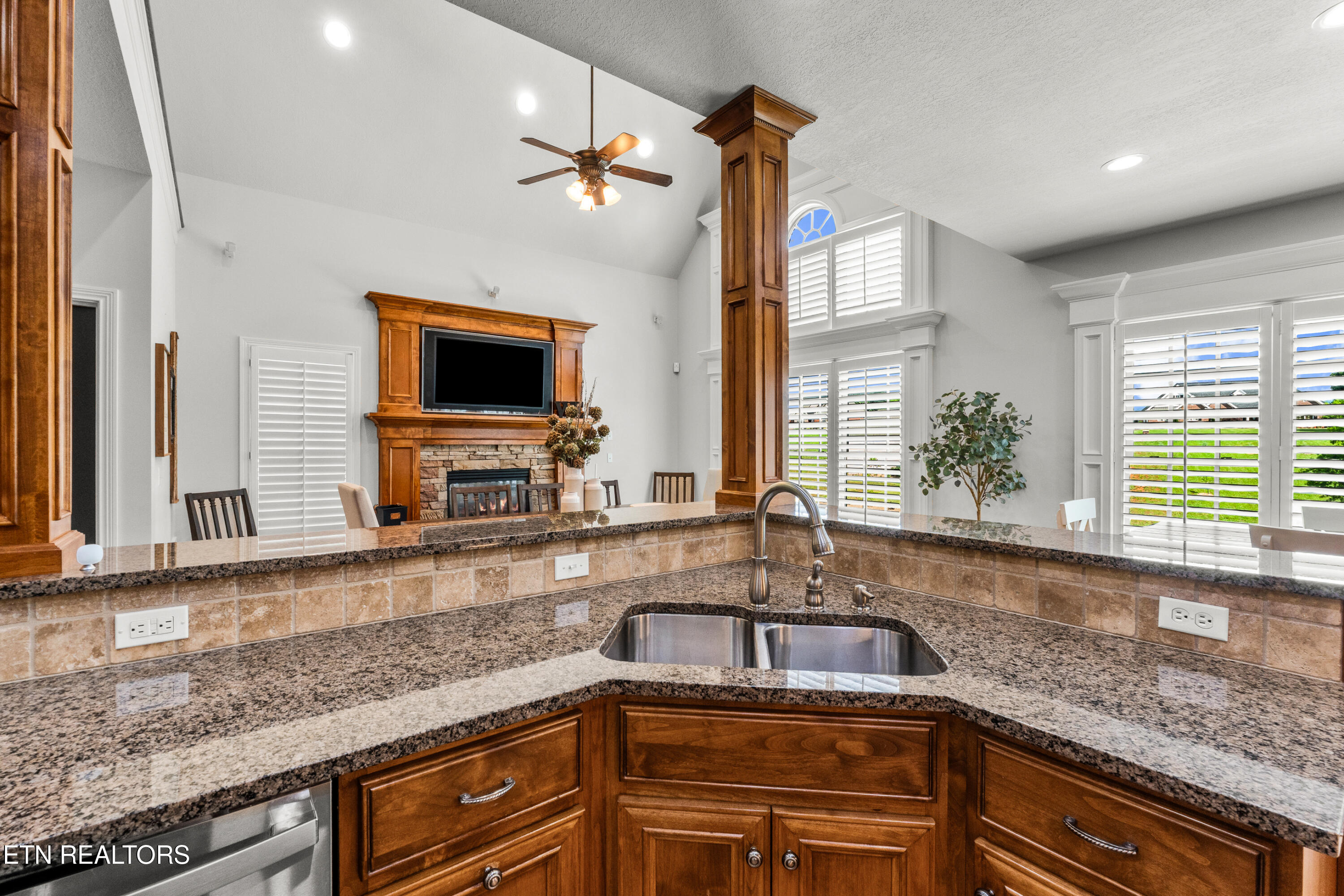 1301 Woodland Trace Maryville TN 37803
