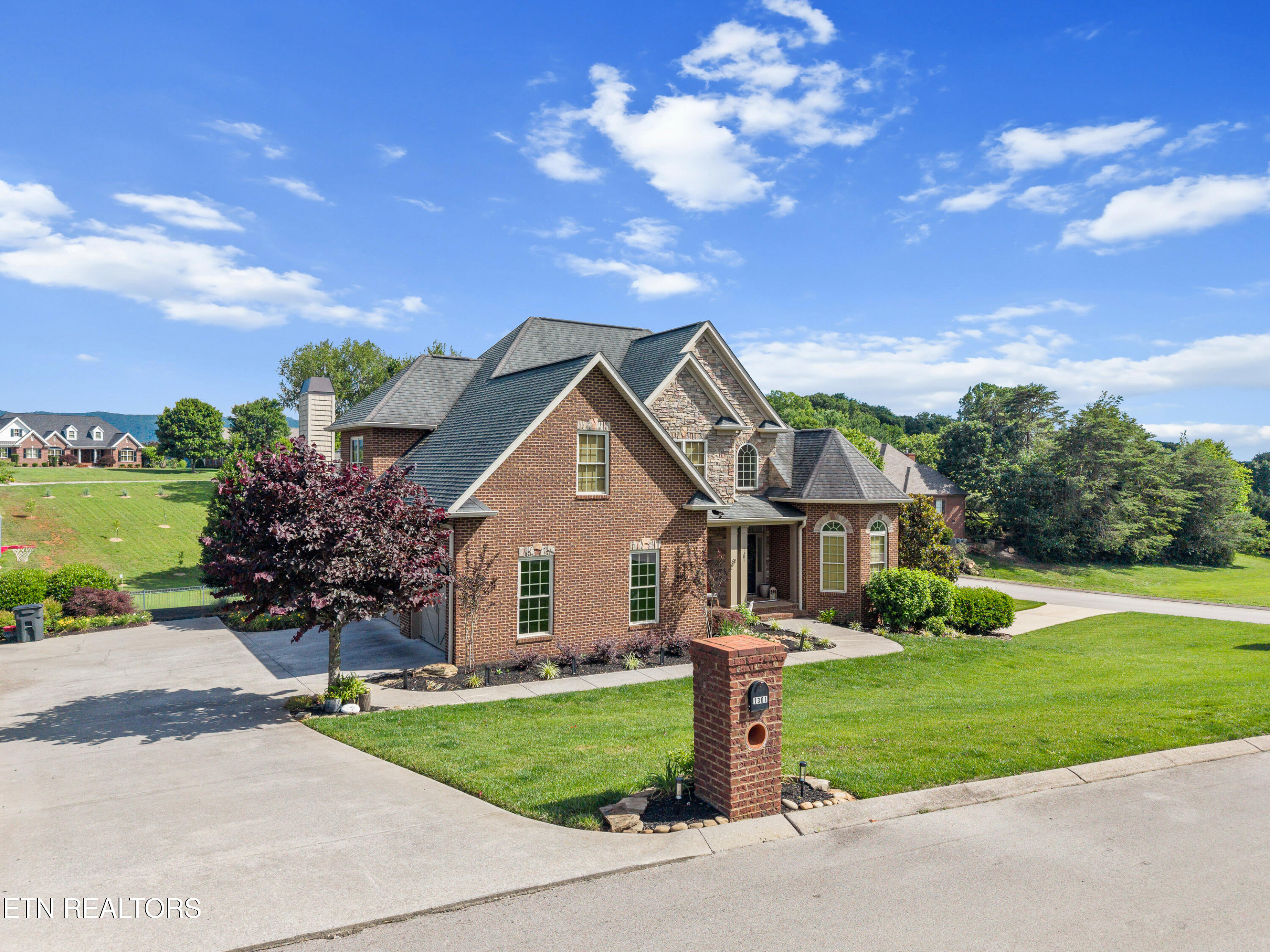 1301 Woodland Trace Maryville TN 37803