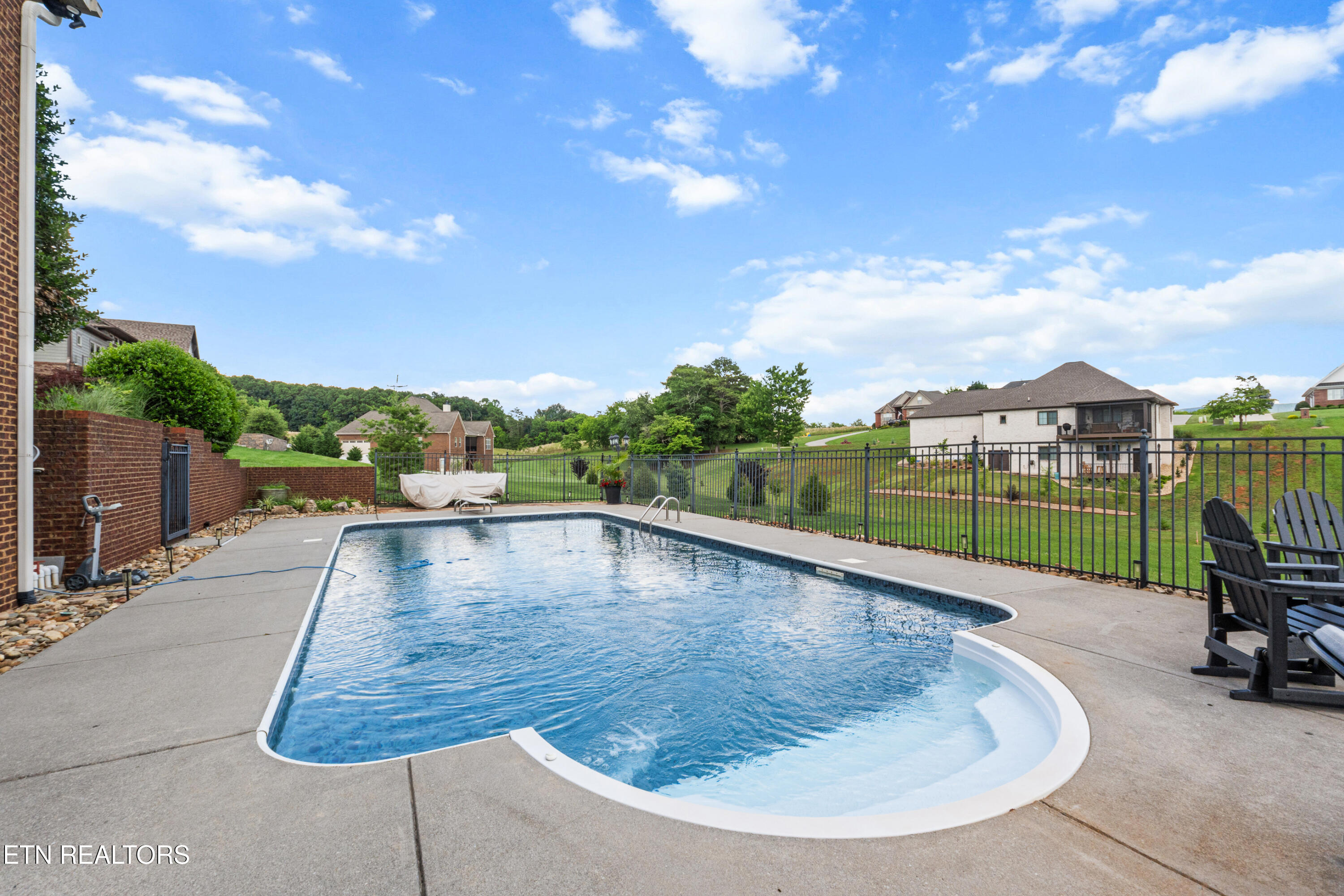 1301 Woodland Trace Maryville TN 37803