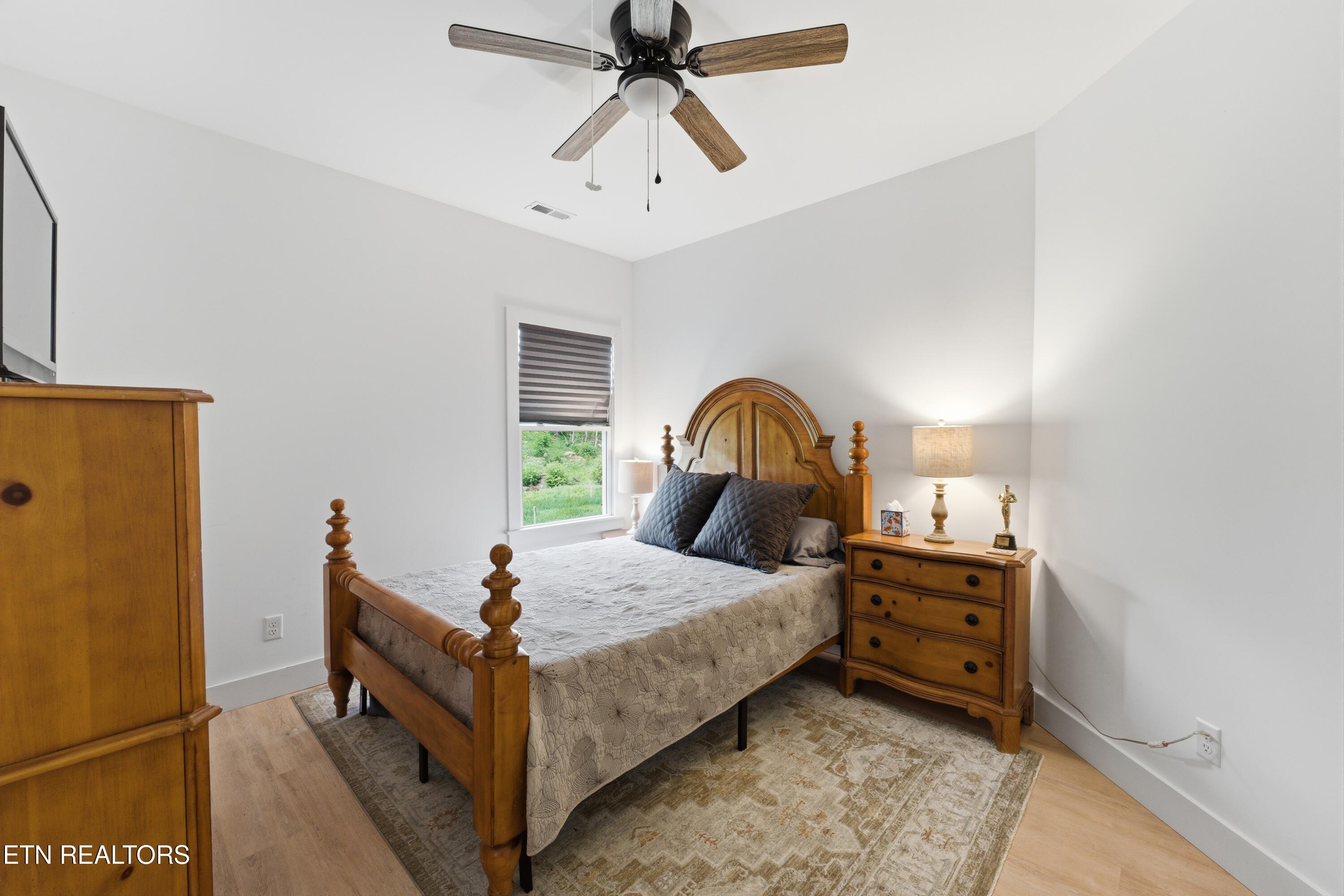 121 Leonard Place Knoxville TN 37917