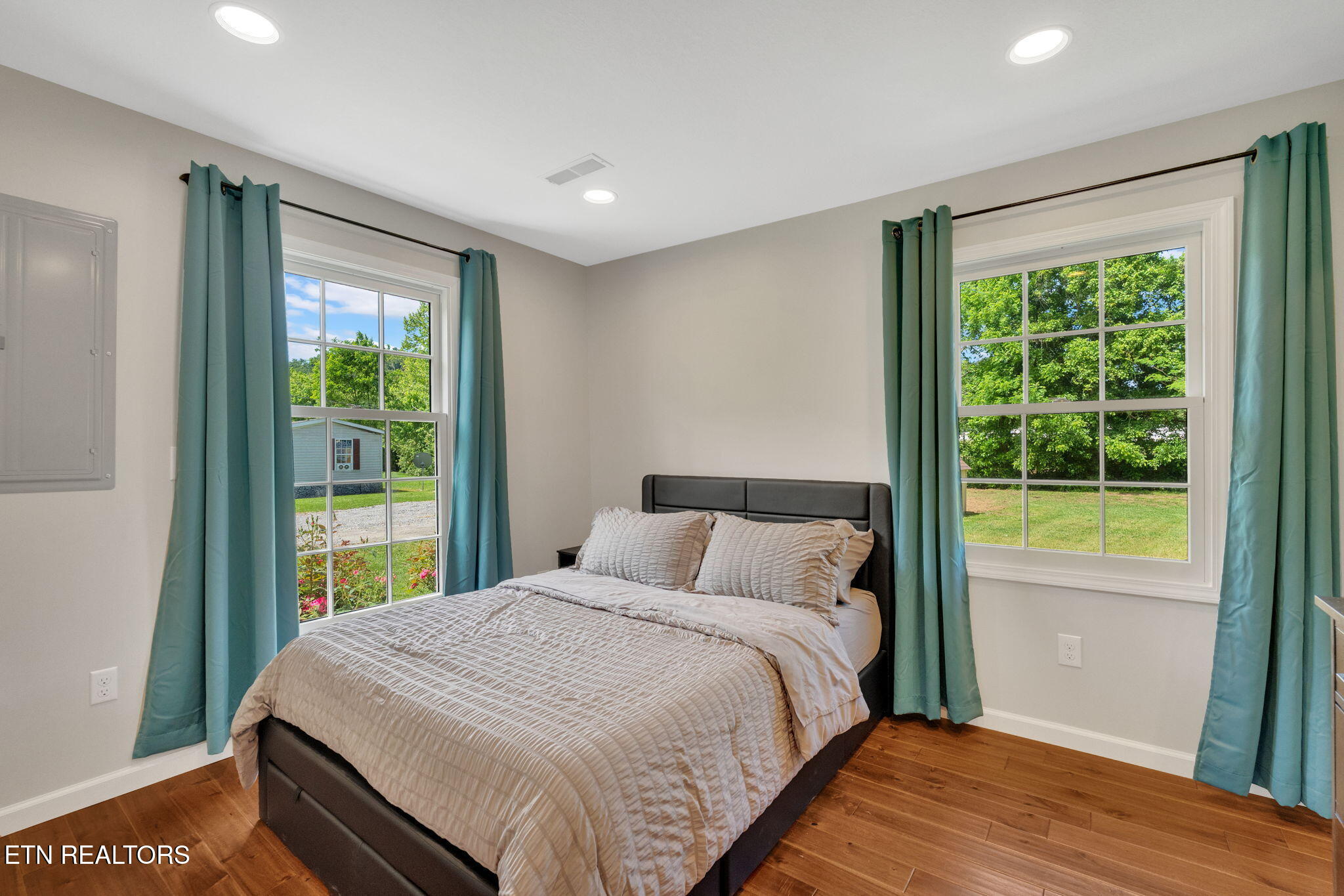 296 Seal Avenue Sneedville TN 37869