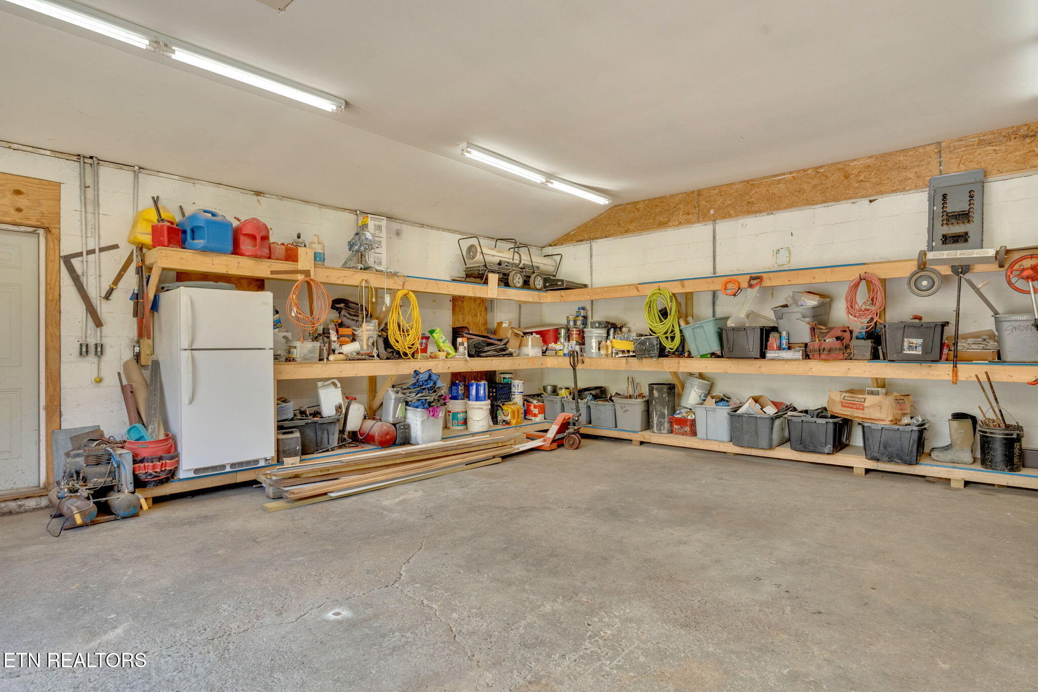 296 Seal Avenue Sneedville TN 37869