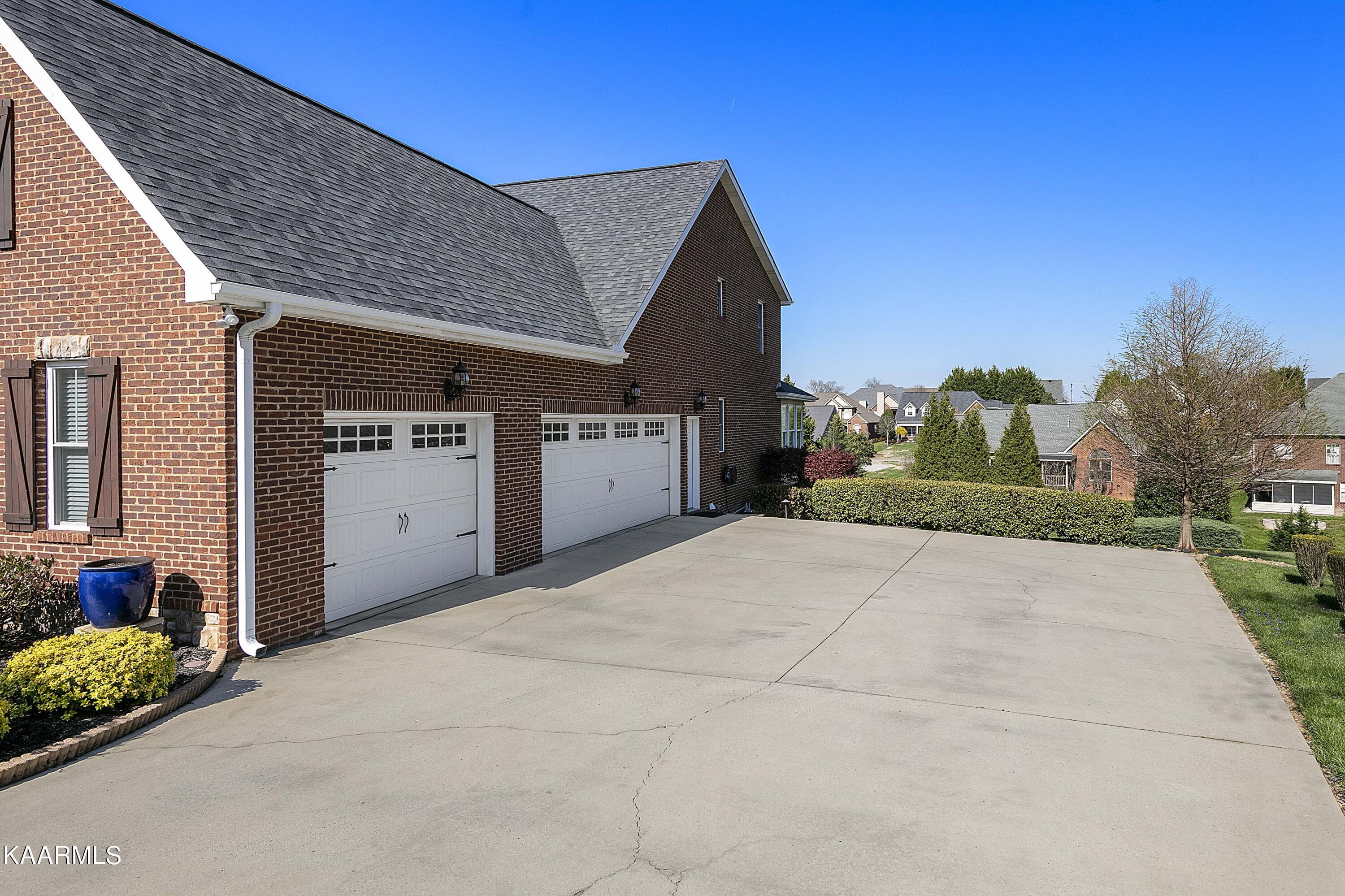 1760 Inverness Drive Maryville TN 37801