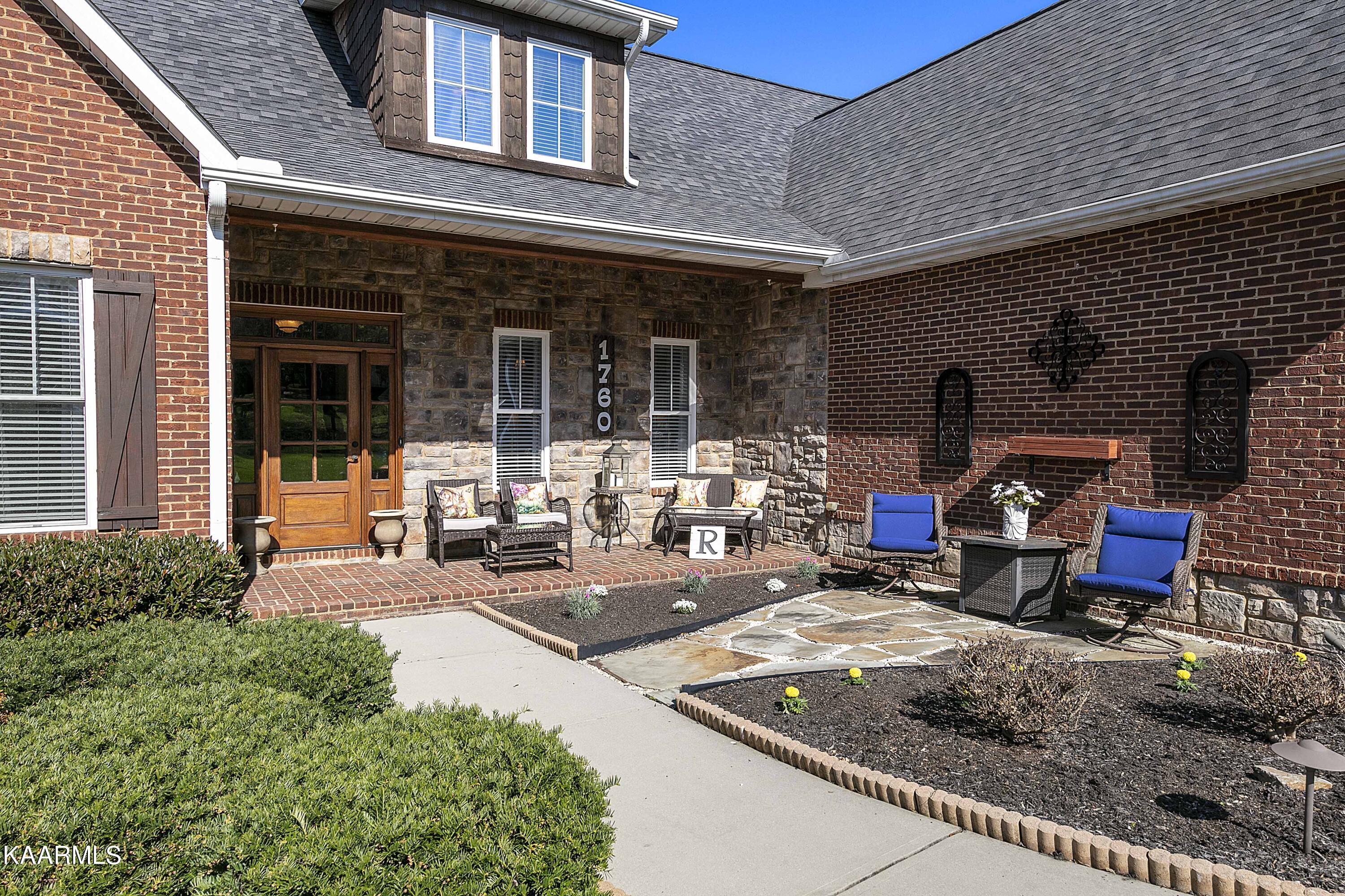 1760 Inverness Drive Maryville TN 37801