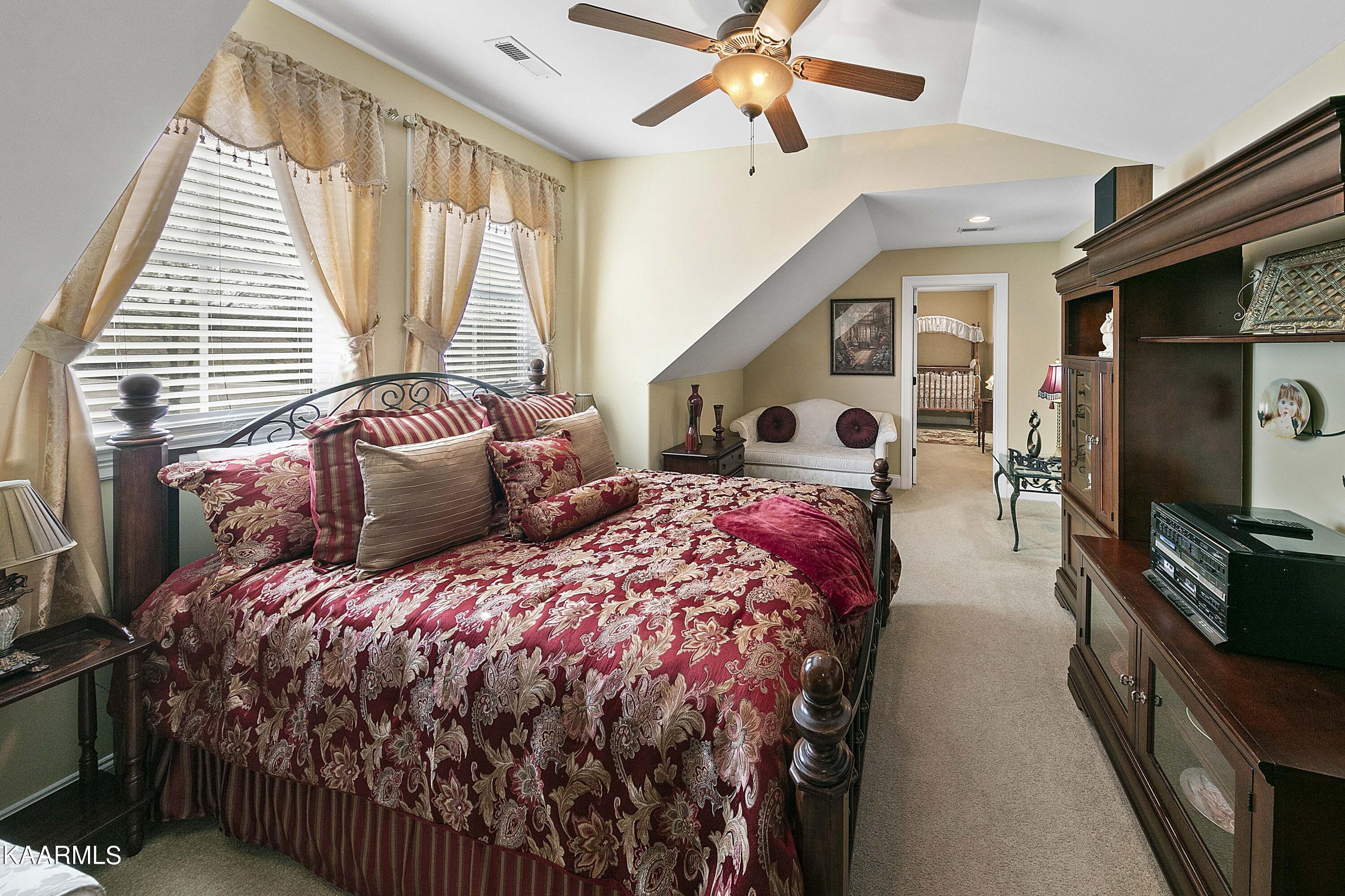 1760 Inverness Drive Maryville TN 37801