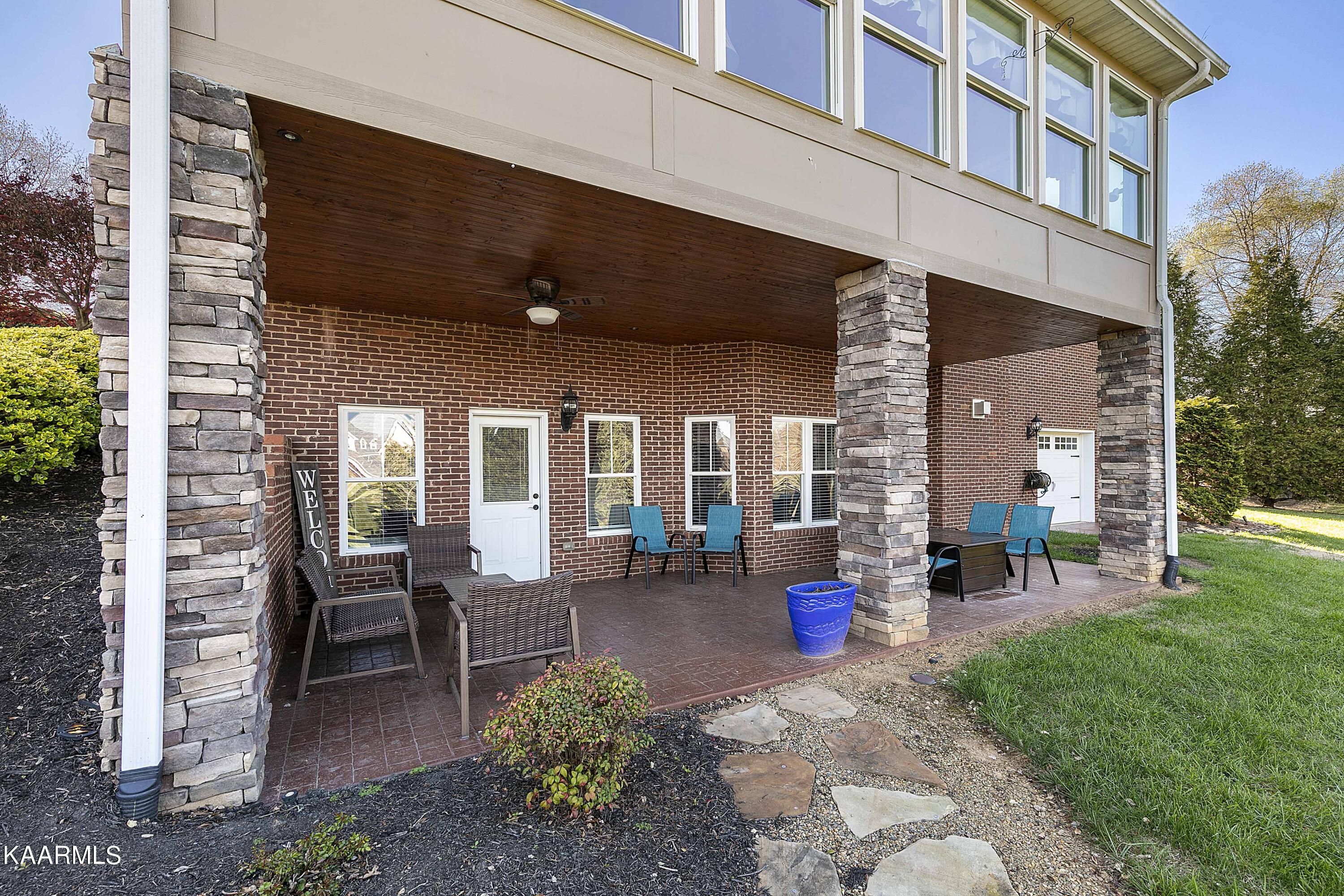 1760 Inverness Drive Maryville TN 37801