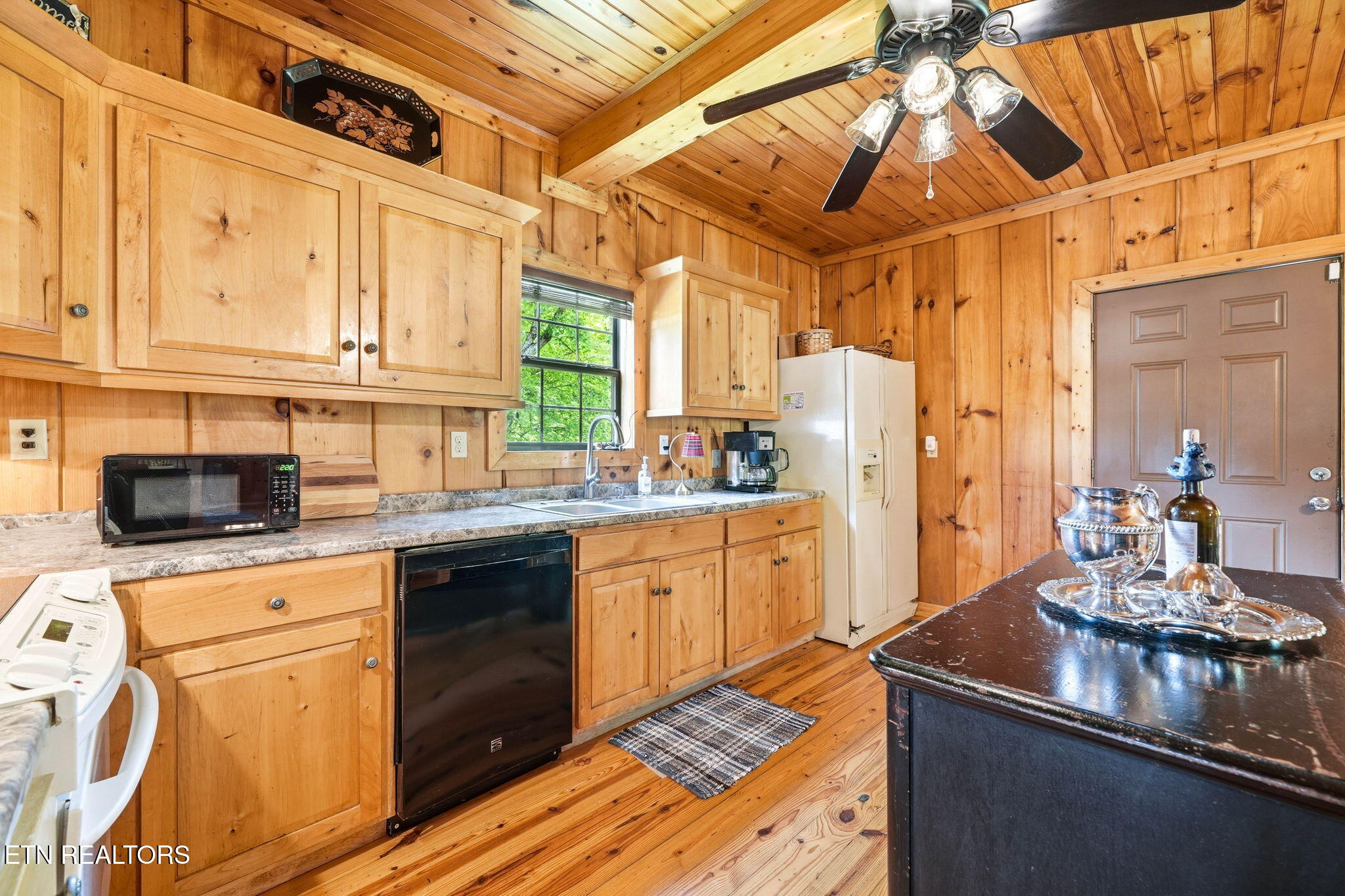 5861 Highway 360 Tellico Plains TN 37385