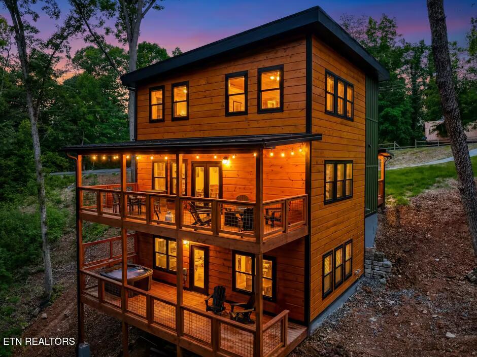 613 Country Oaks Drive Pigeon Forge TN 37863