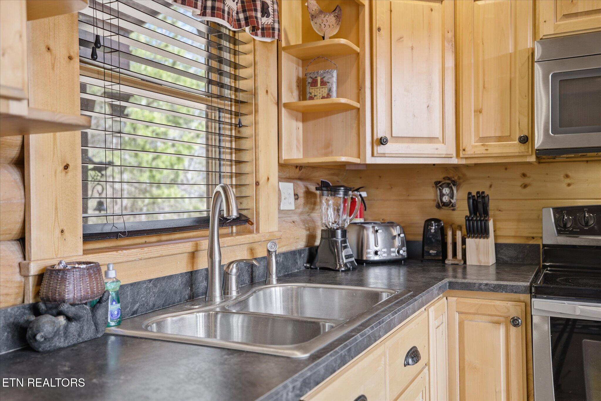 4659 Wesley Way Sevierville TN 37876