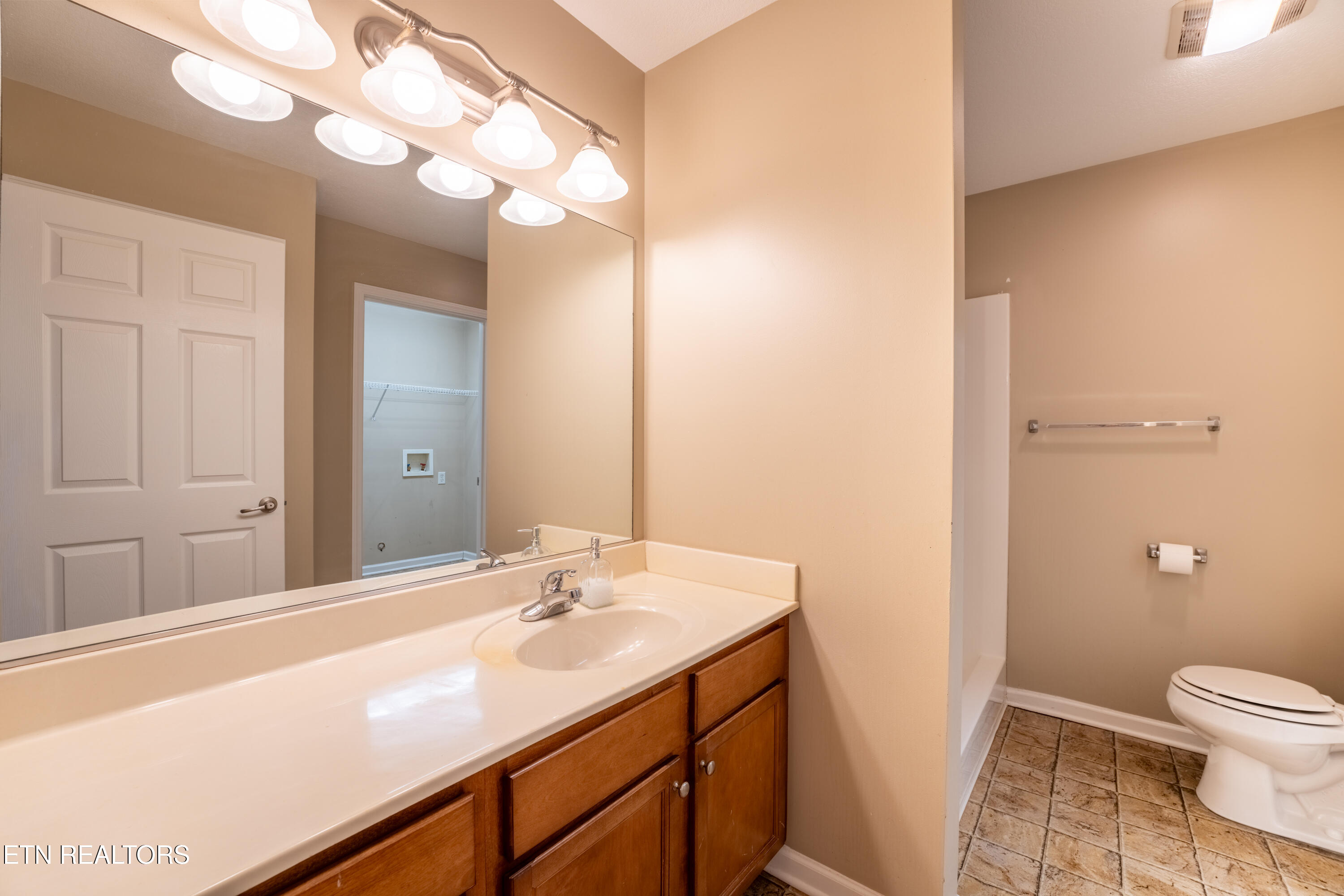 7321 Long Shot Lane Knoxville TN 37918