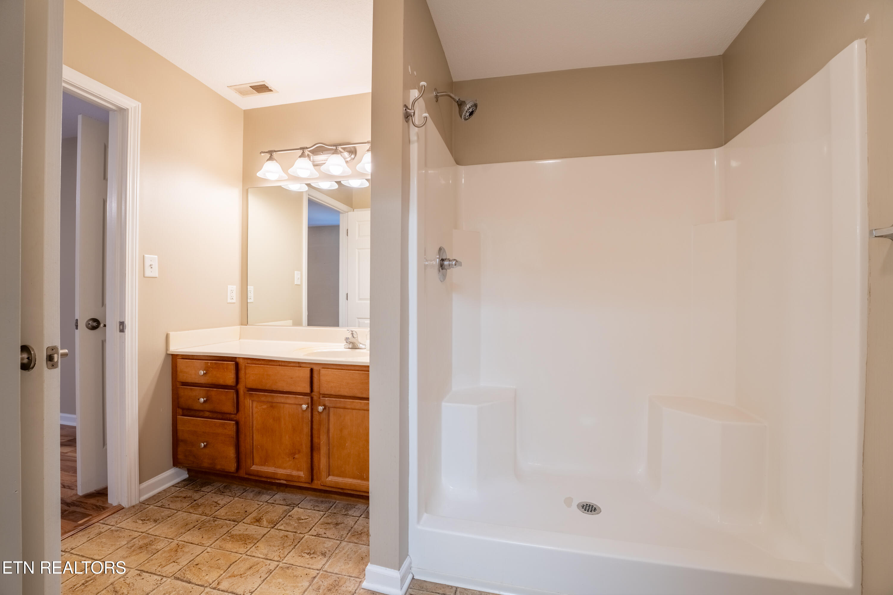 7321 Long Shot Lane Knoxville TN 37918