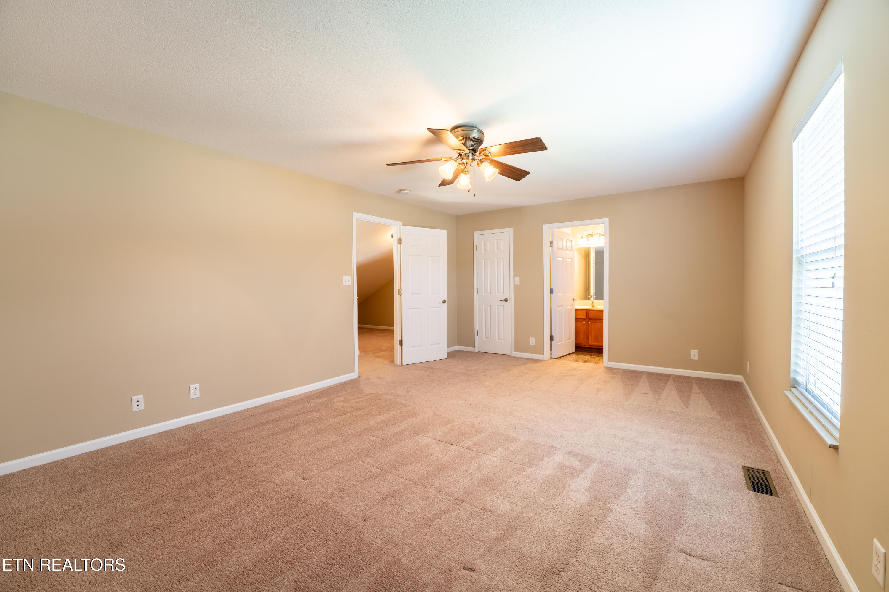 7321 Long Shot Lane Knoxville TN 37918