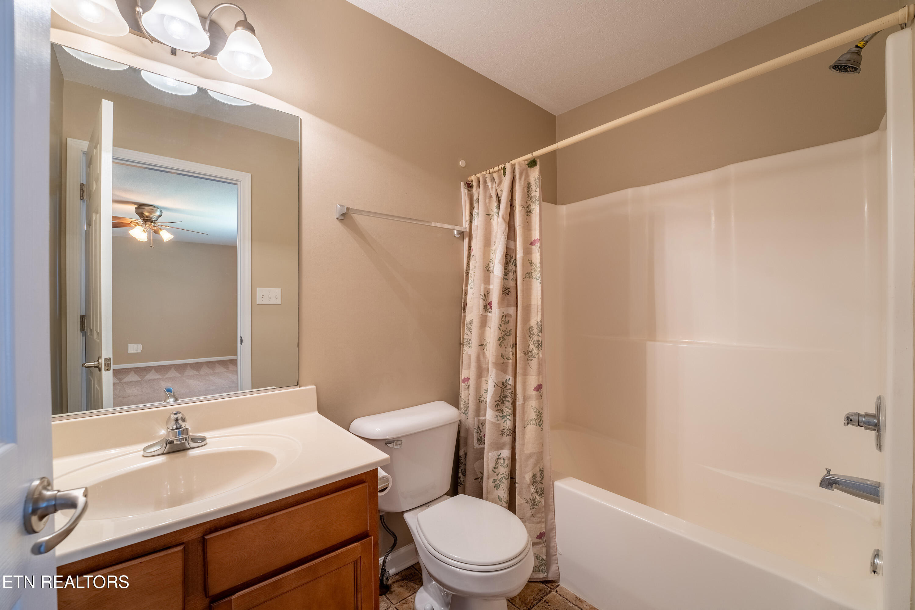 7321 Long Shot Lane Knoxville TN 37918