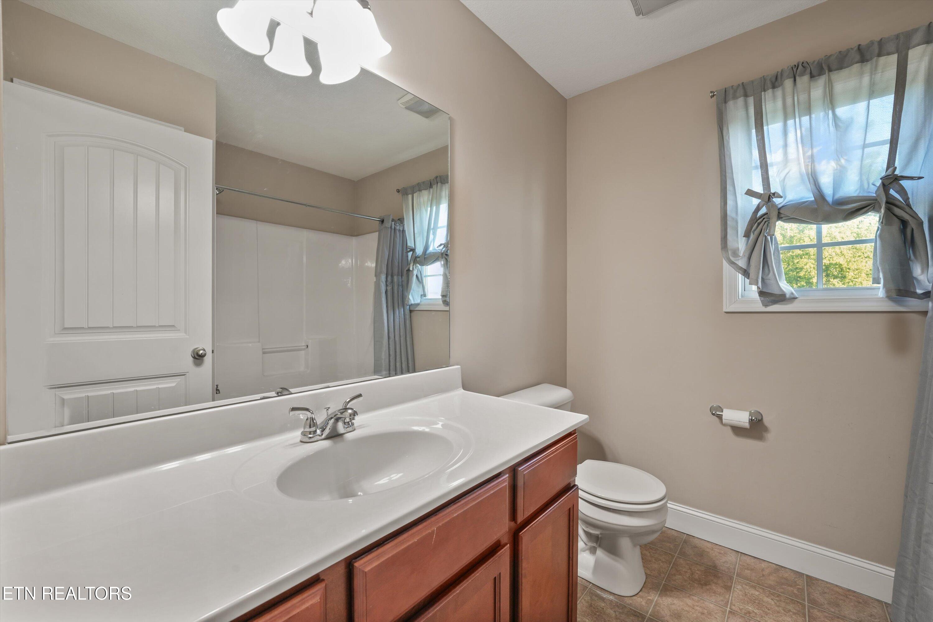 1729 Point Wood Drive Knoxville TN 37920