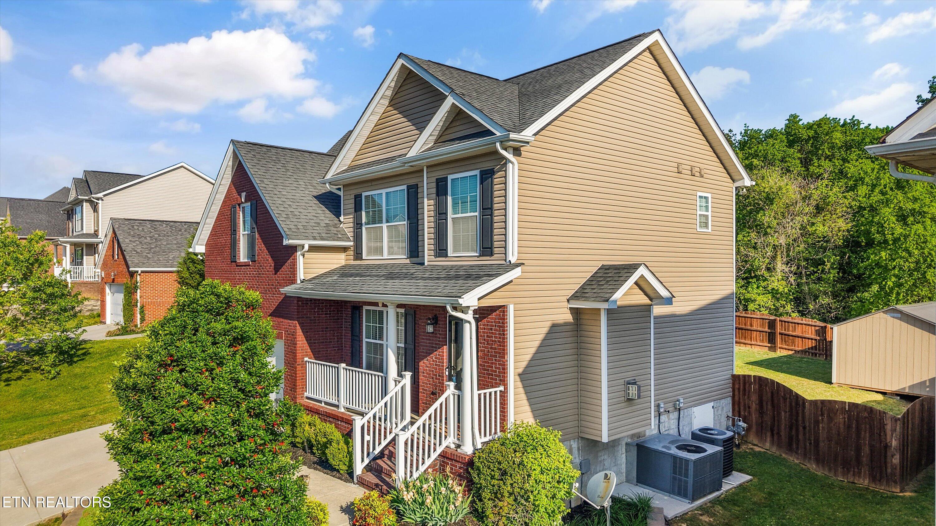 1729 Point Wood Drive Knoxville TN 37920