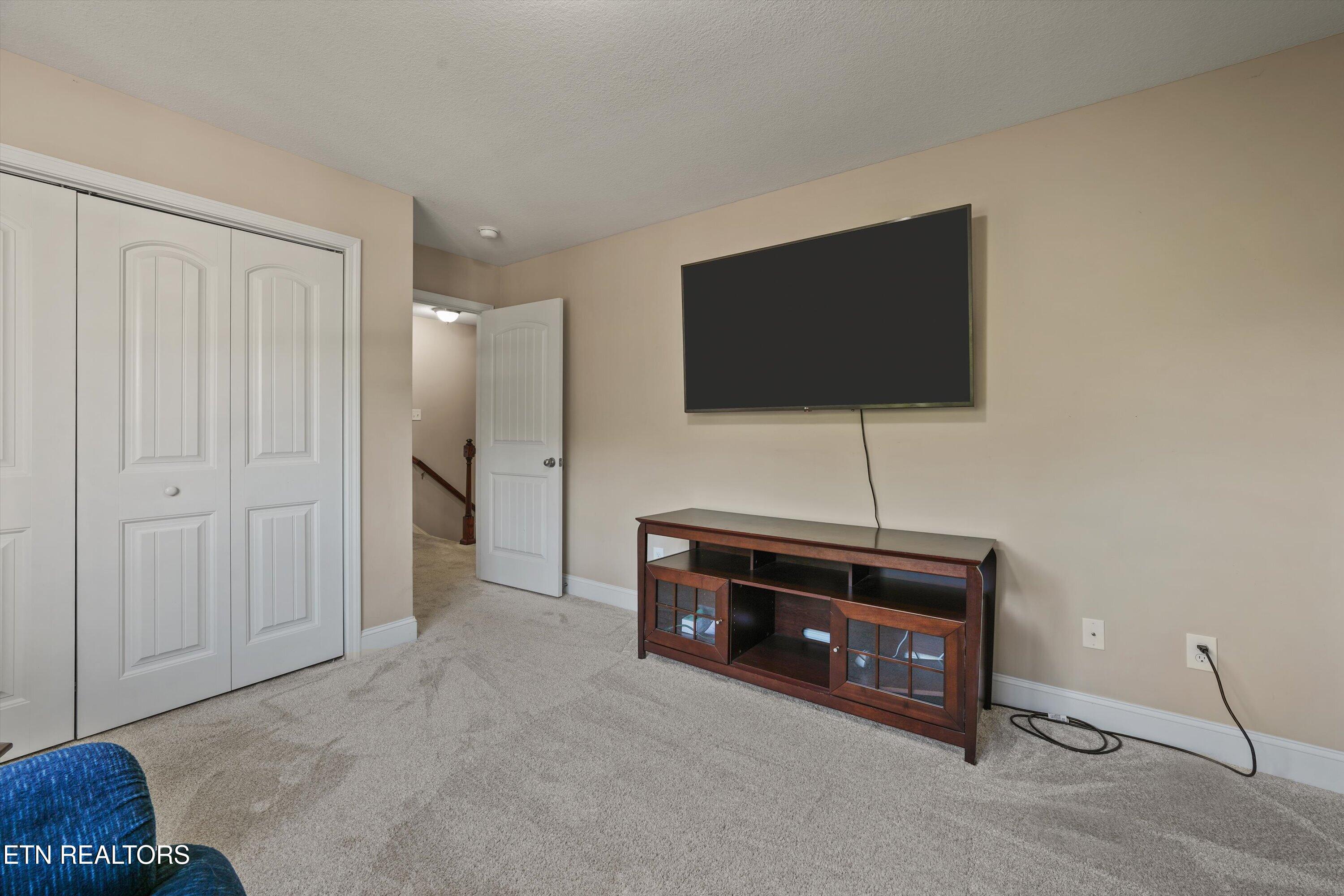 1729 Point Wood Drive Knoxville TN 37920