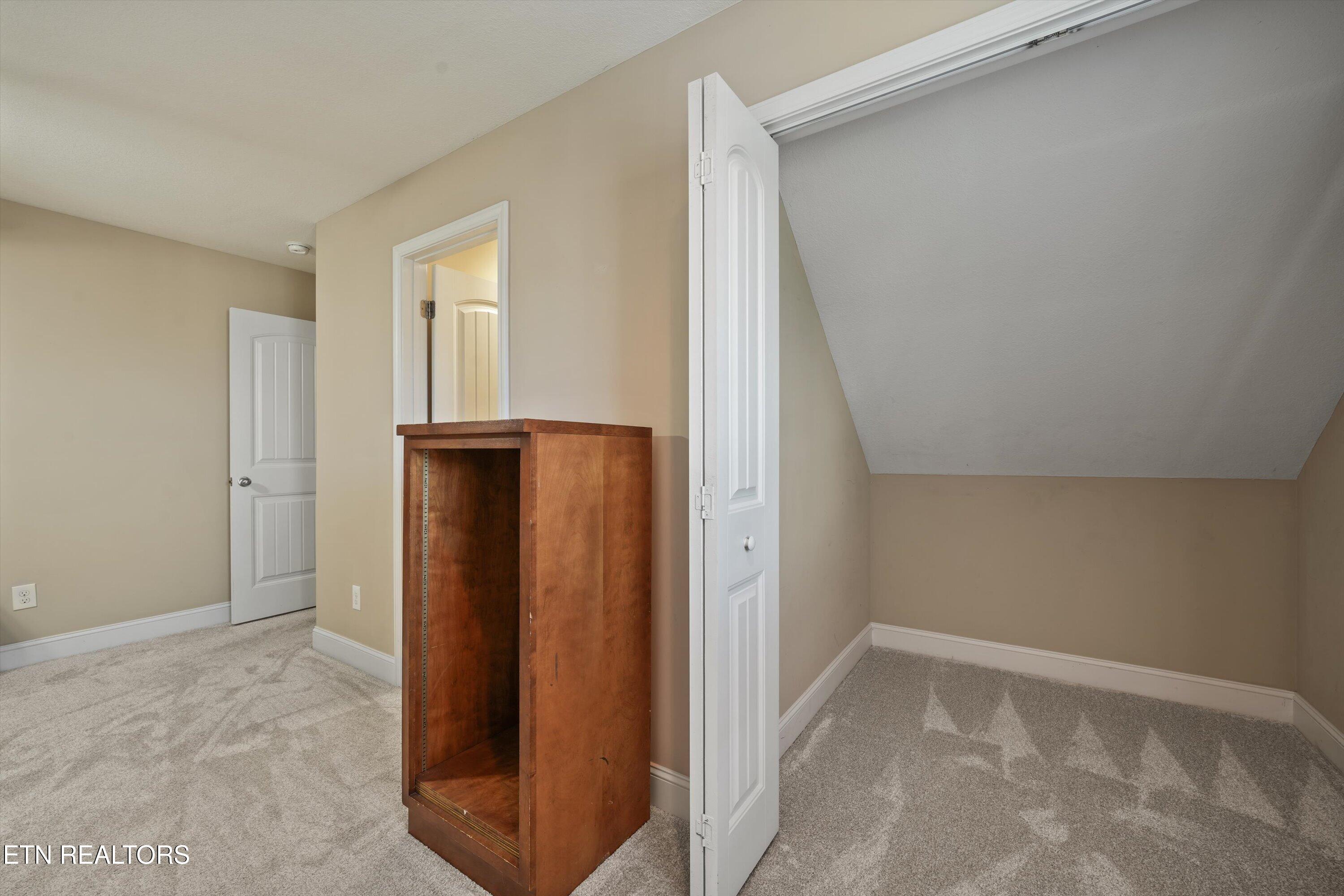1729 Point Wood Drive Knoxville TN 37920