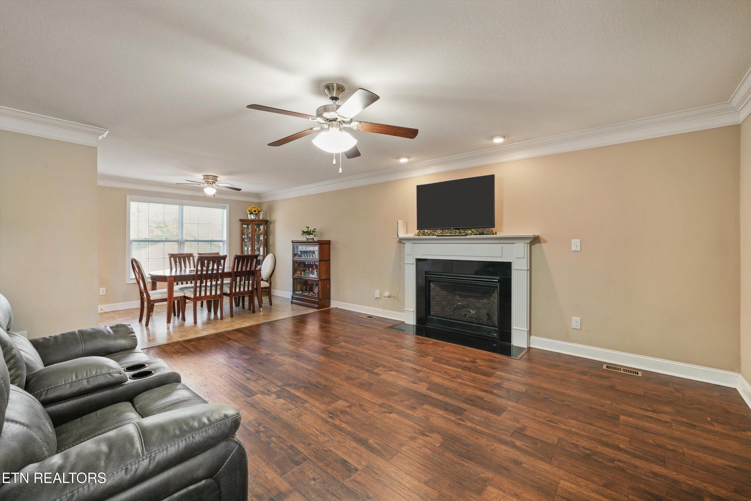1729 Point Wood Drive Knoxville TN 37920