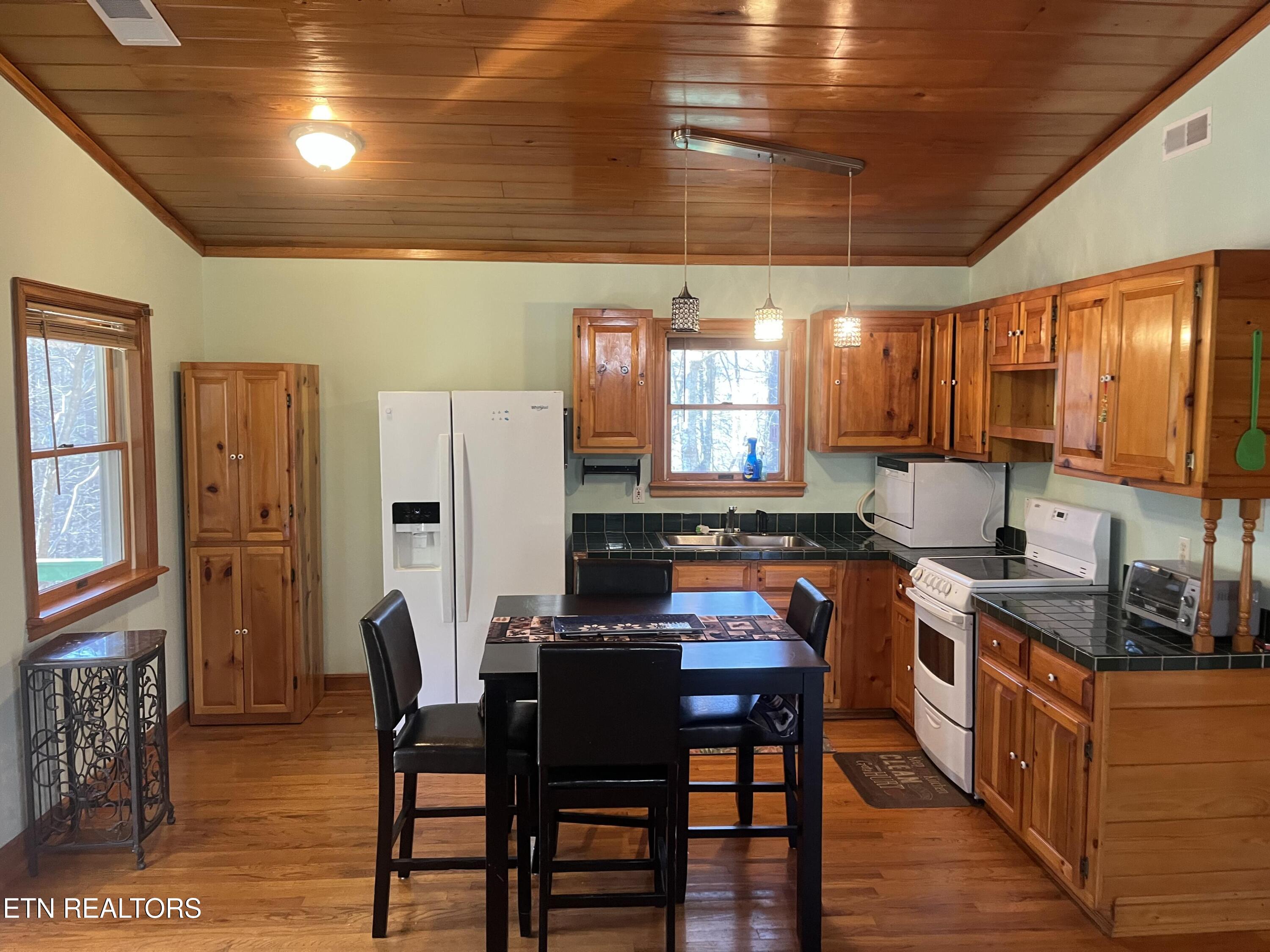 5475 Otto Williams Road Cosby TN 37722