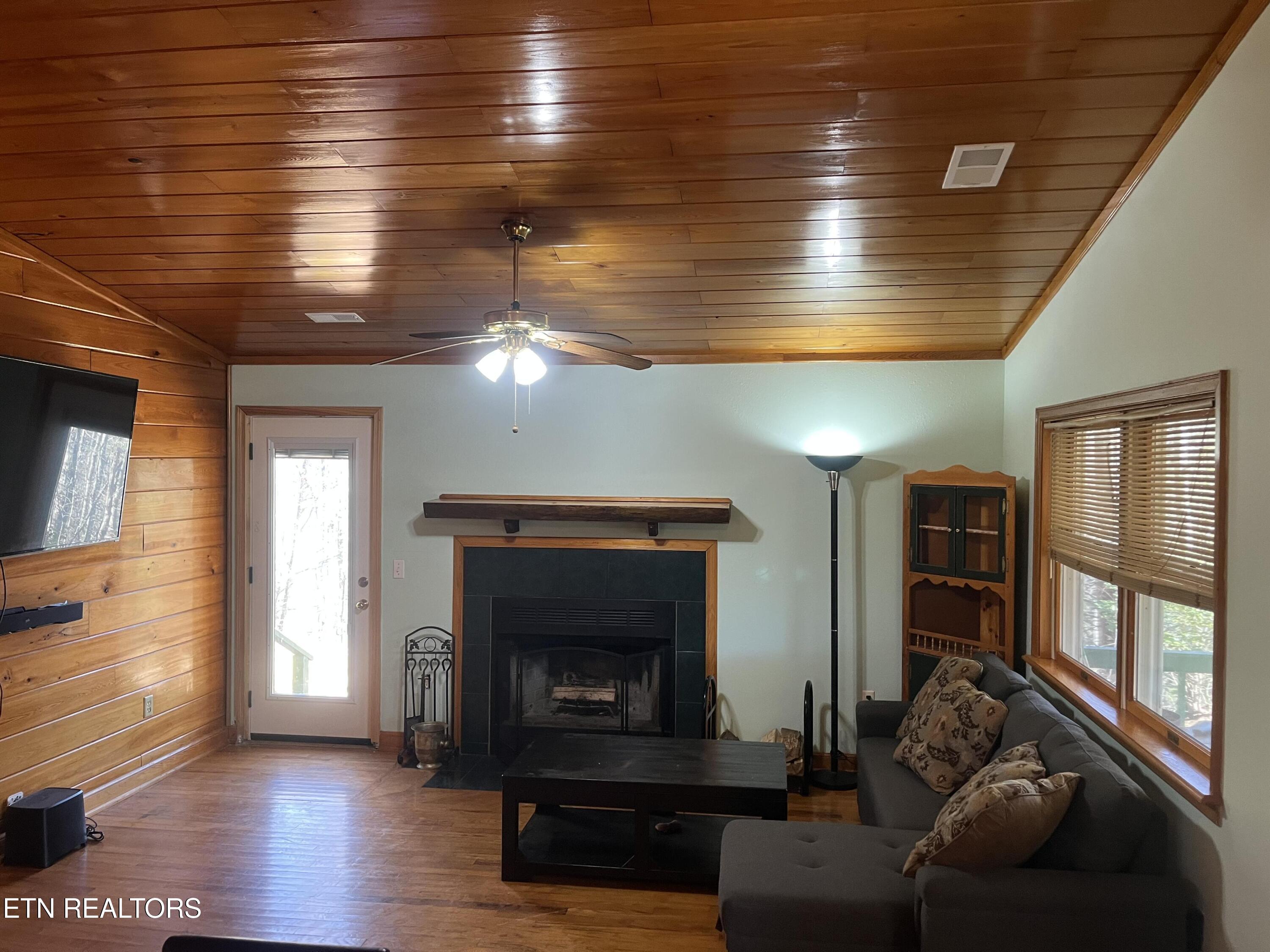 5475 Otto Williams Road Cosby TN 37722