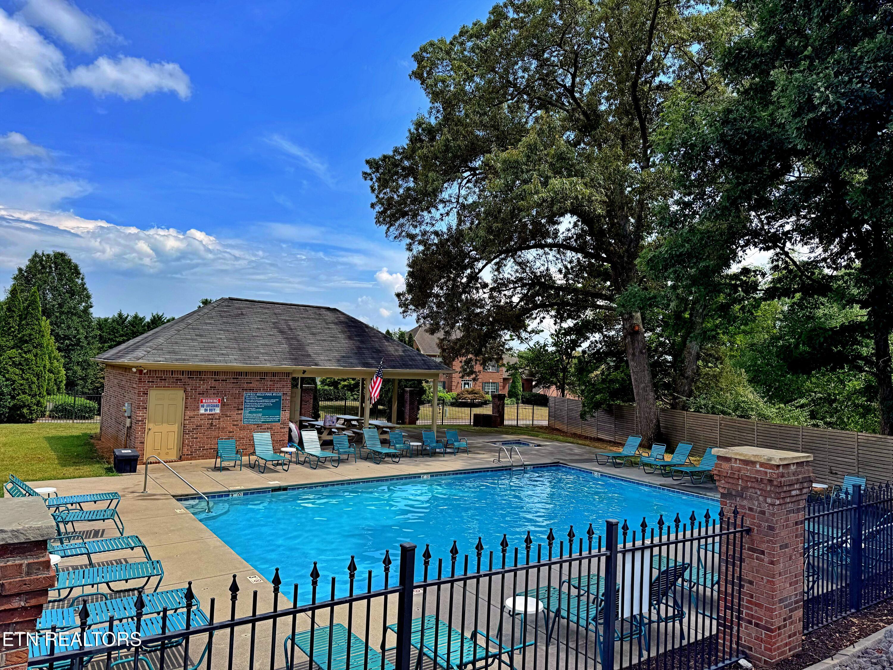 10708 Wood Oak Court Knoxville TN 37922
