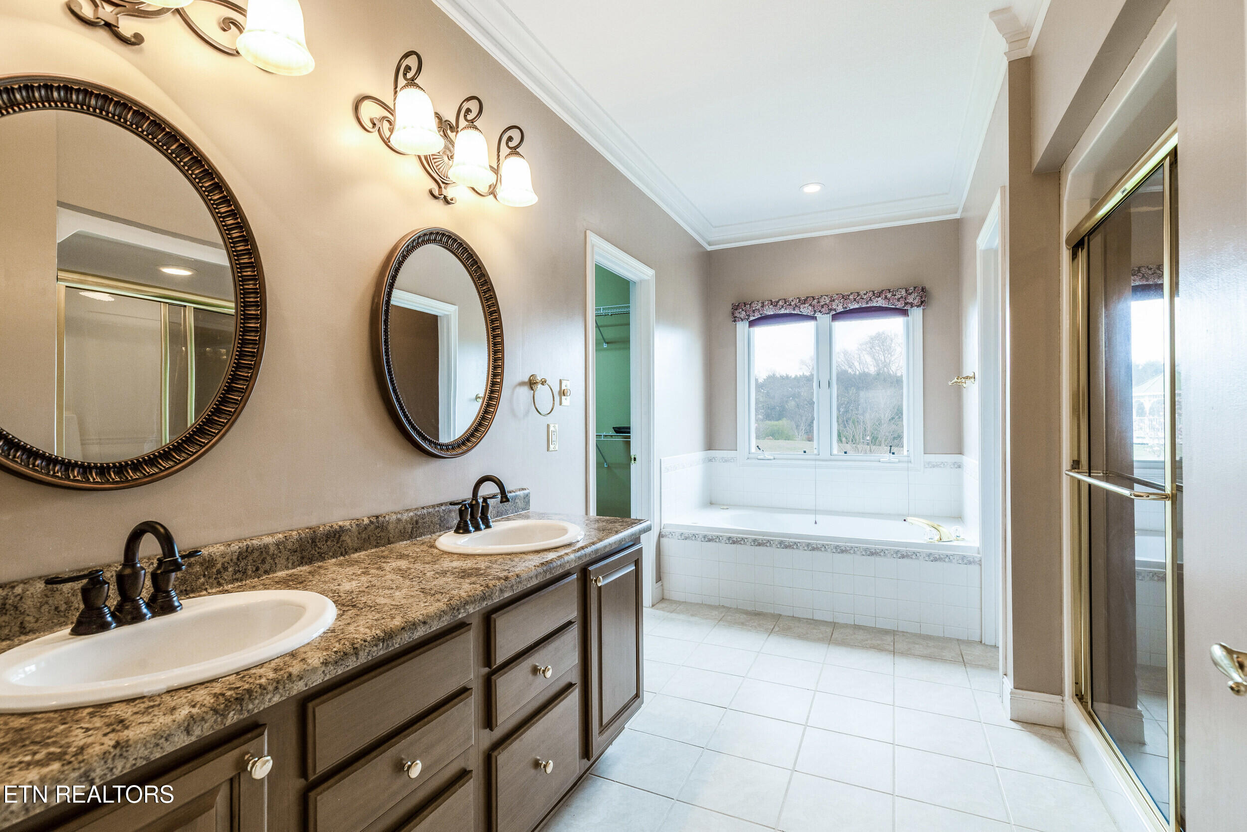1861 Big Buck Lane Sevierville TN 37876