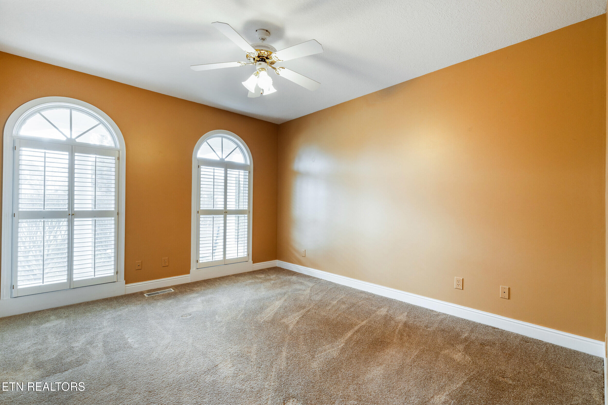 1861 Big Buck Lane Sevierville TN 37876