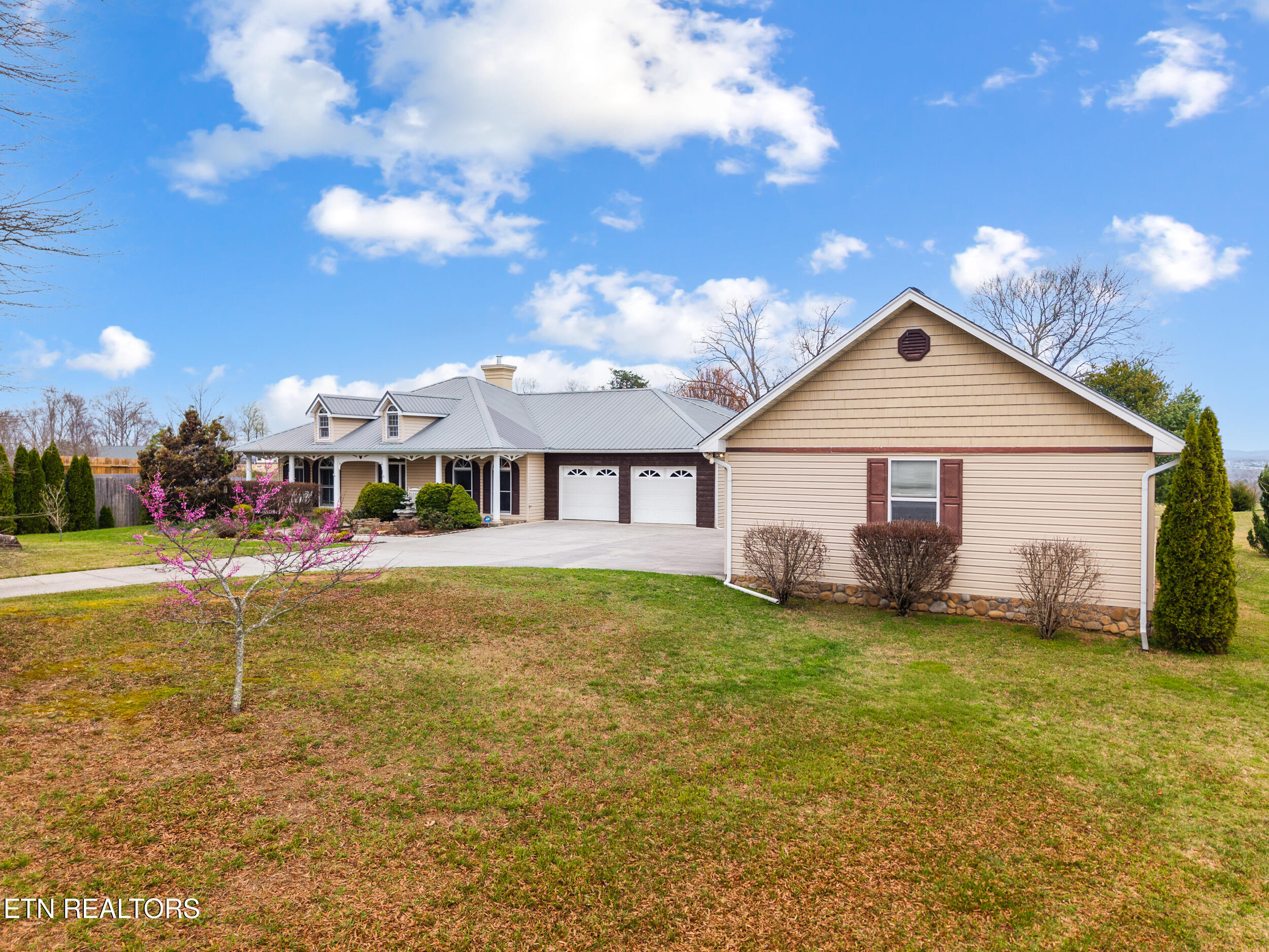 1861 Big Buck Lane Sevierville TN 37876