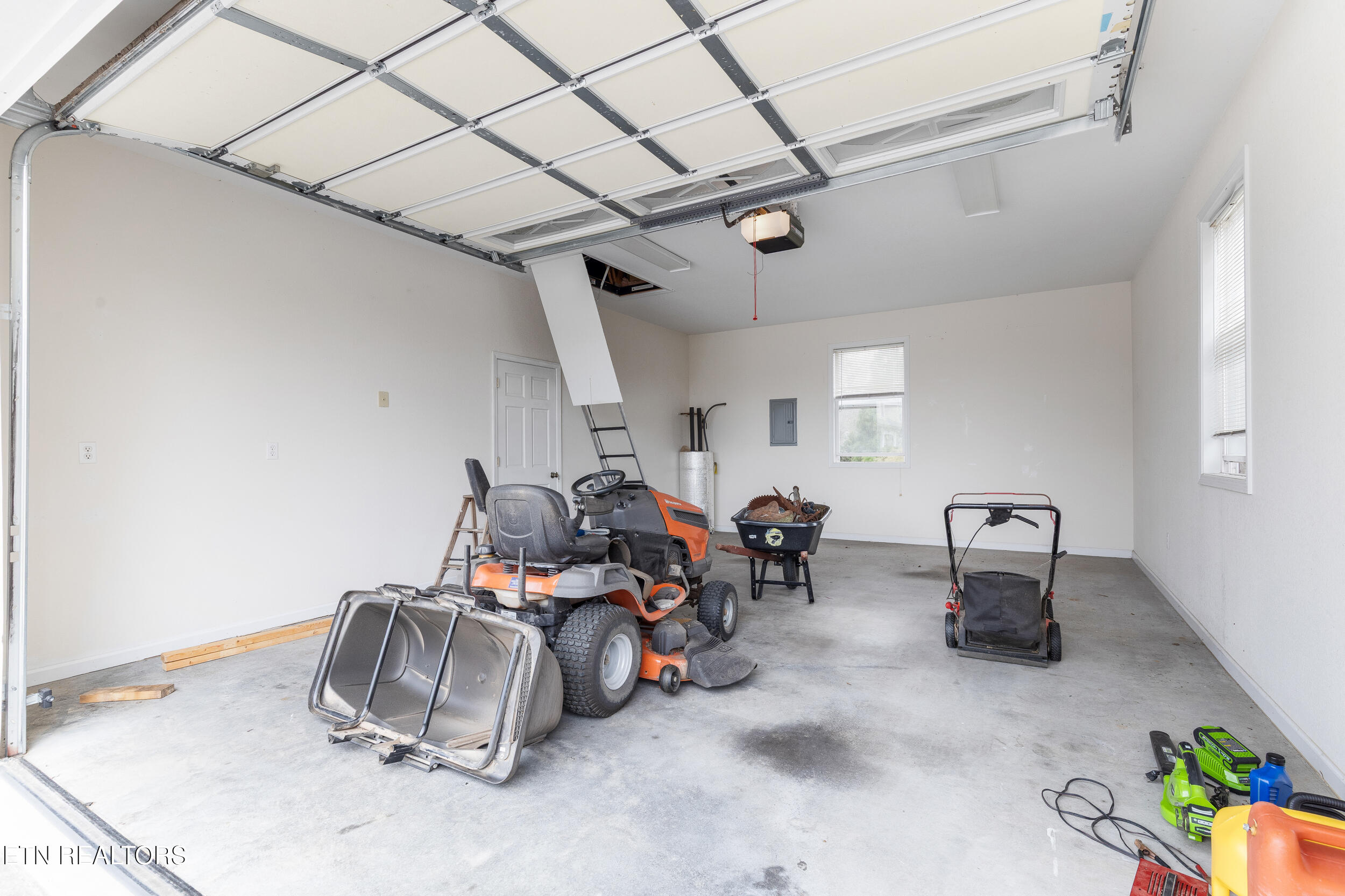 1861 Big Buck Lane Sevierville TN 37876