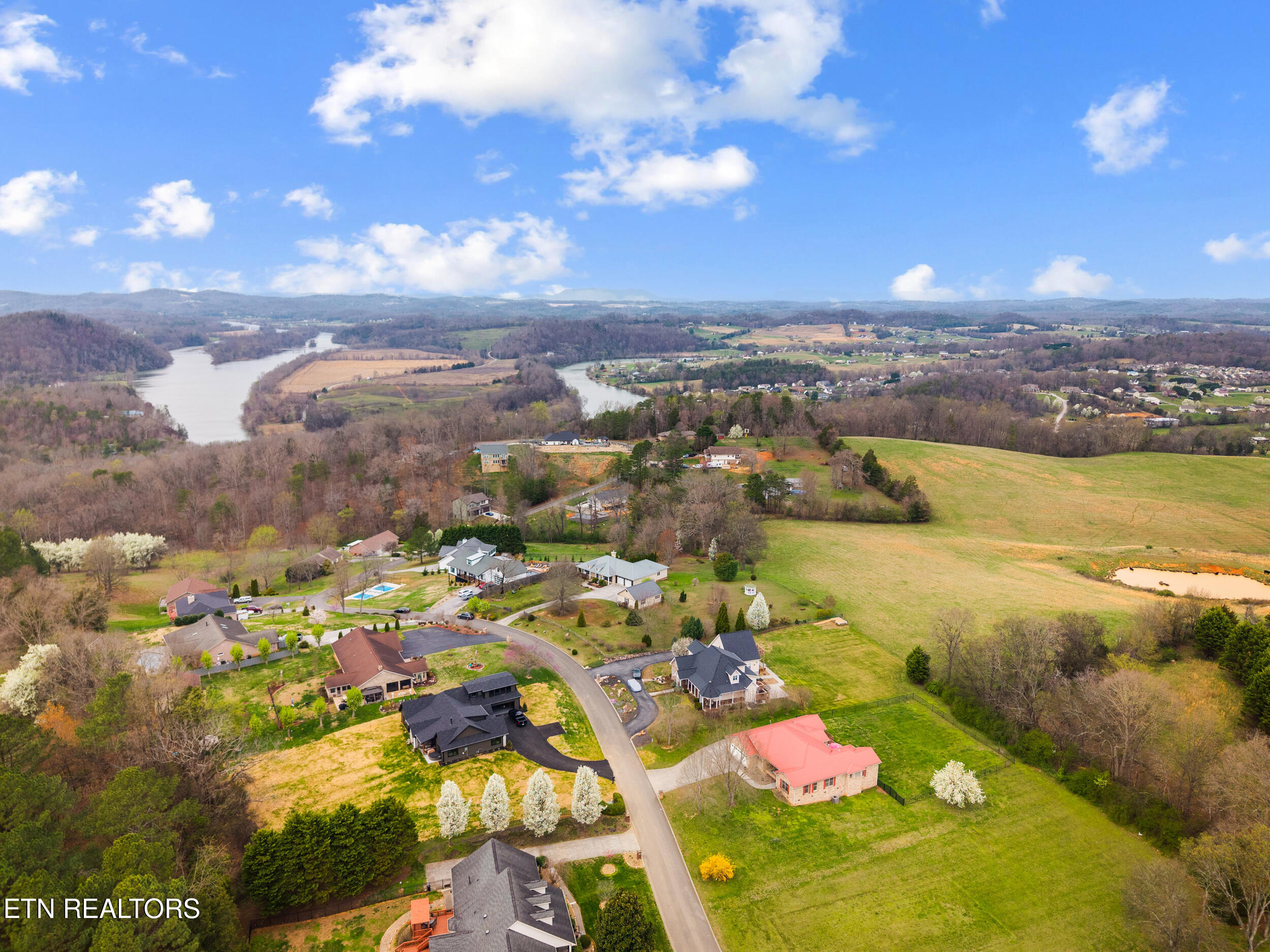 1861 Big Buck Lane Sevierville TN 37876