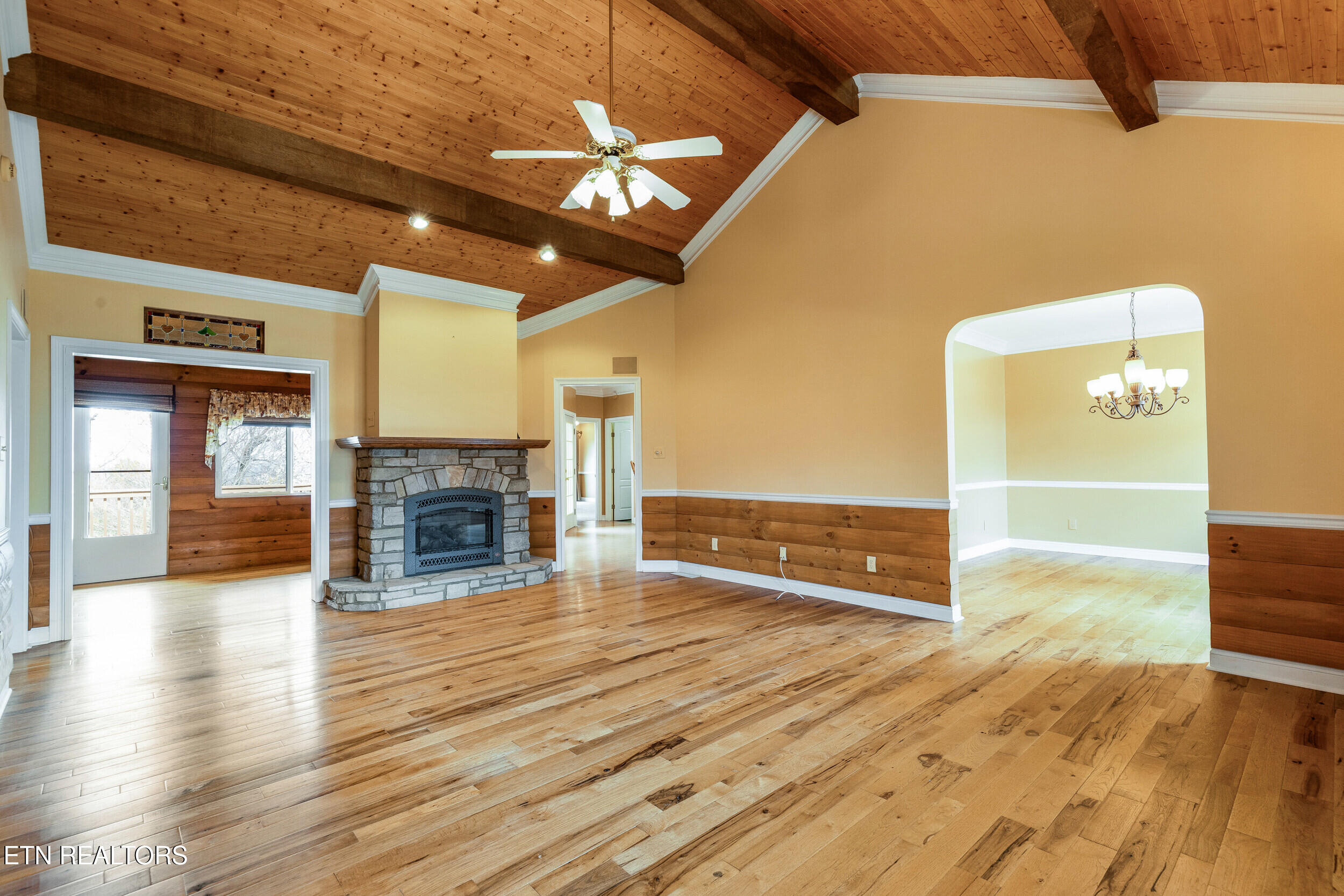 1861 Big Buck Lane Sevierville TN 37876