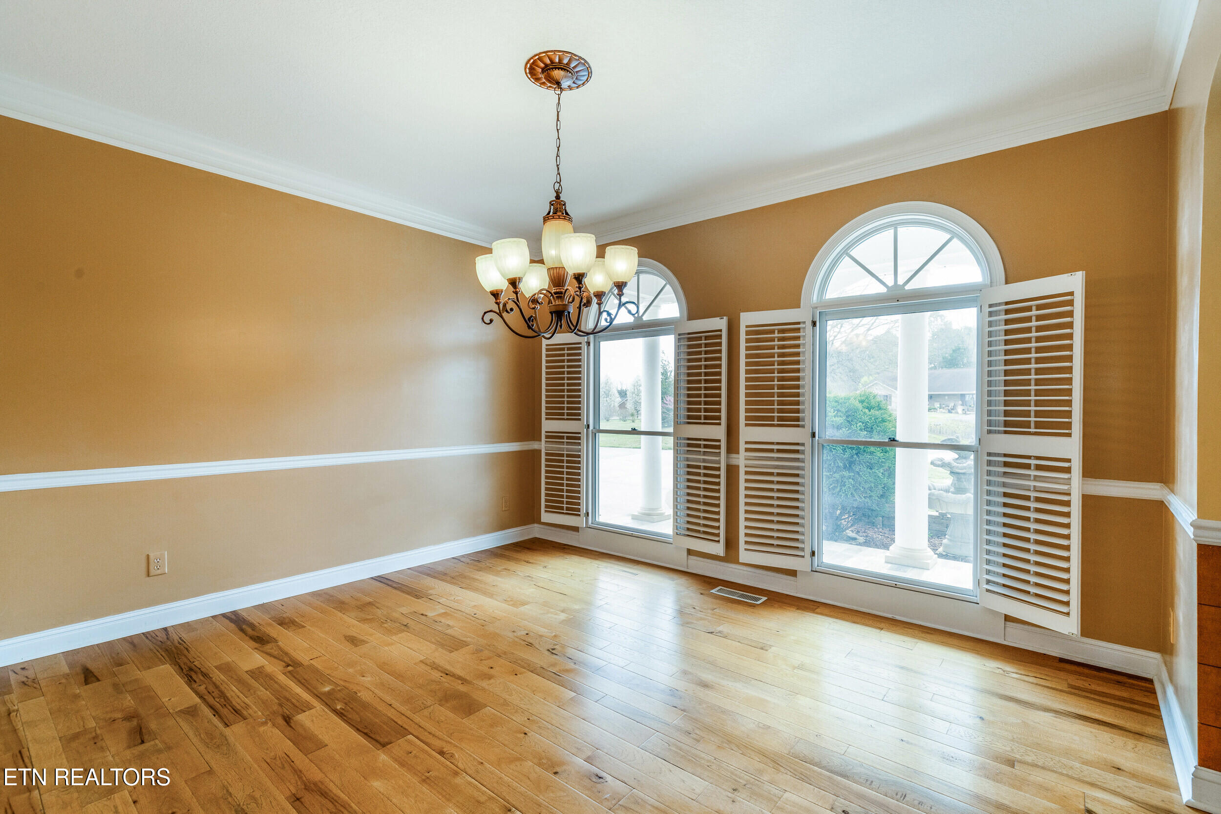1861 Big Buck Lane Sevierville TN 37876